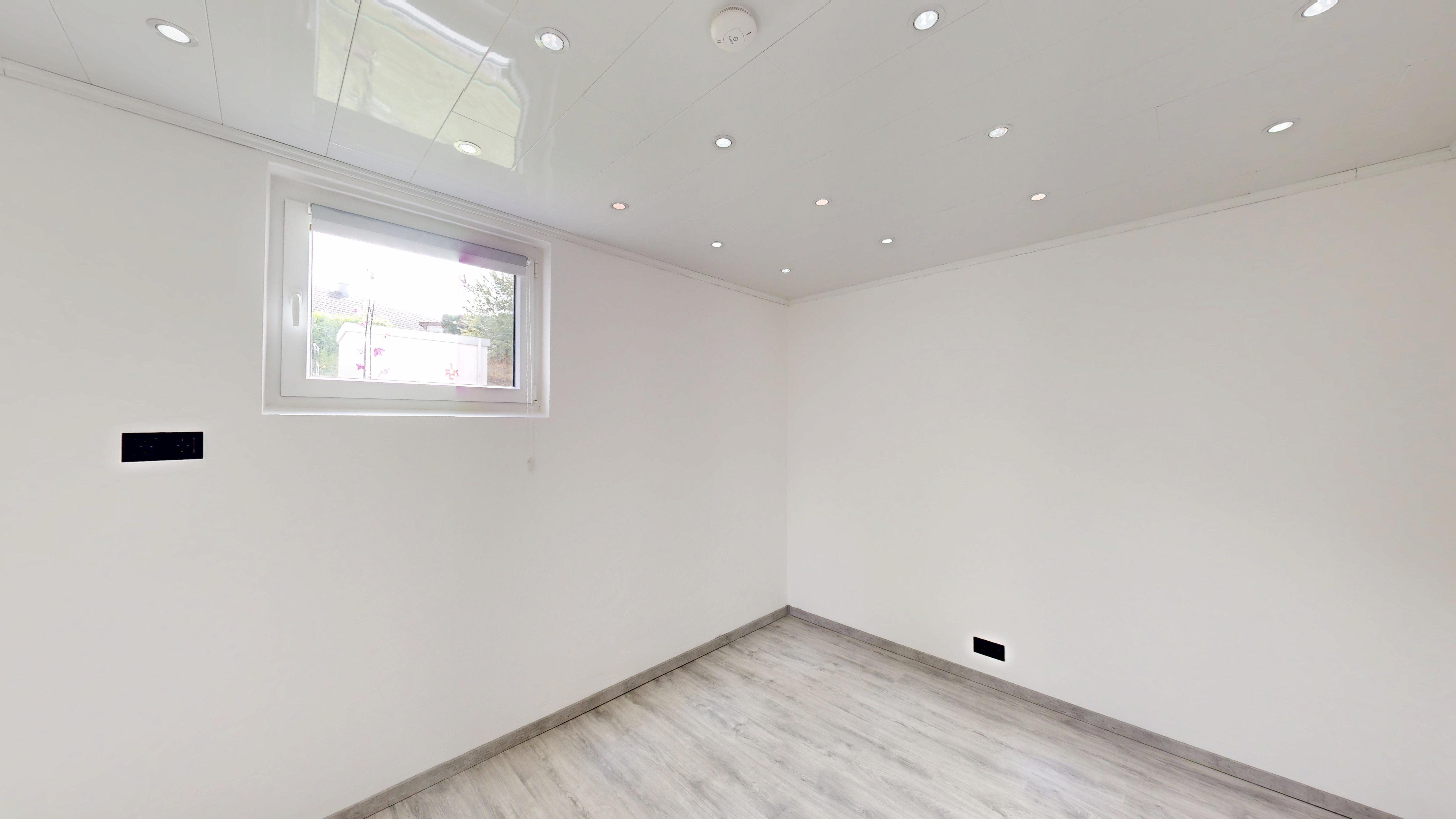 Modern Apartment with Private Garden & Parking | Weilerbach – 9/11