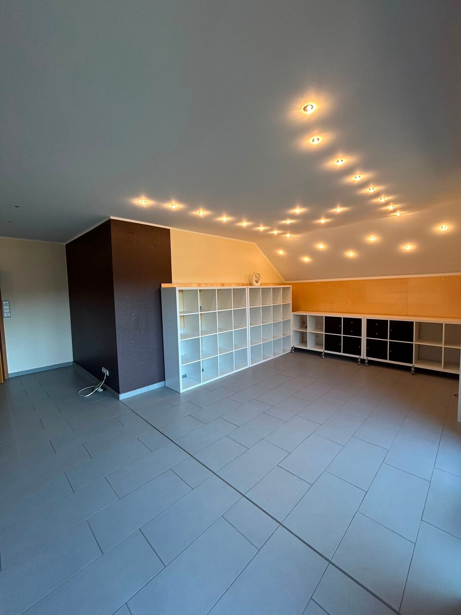 Duplex with 2 Balconies, Two-Car Garage & Beautiful Views | Thaleischweiler-Fröschen – 33/40