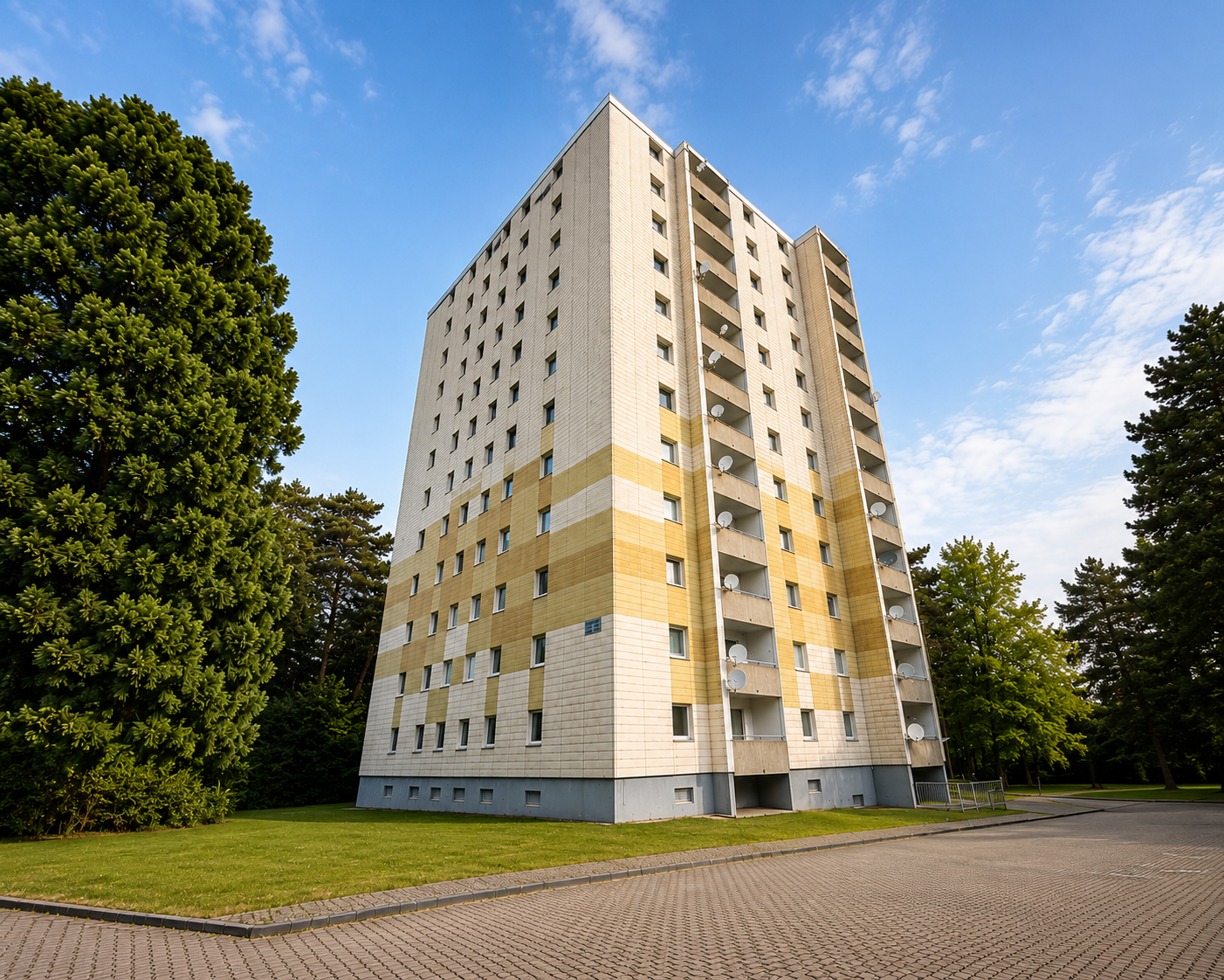 PLATZ. LICHT. WOHNKOMFORT.  Familienfreundliche 5 Zimmer Wohnung mit Balkon, Stellplatz & über 120m² – 17/17