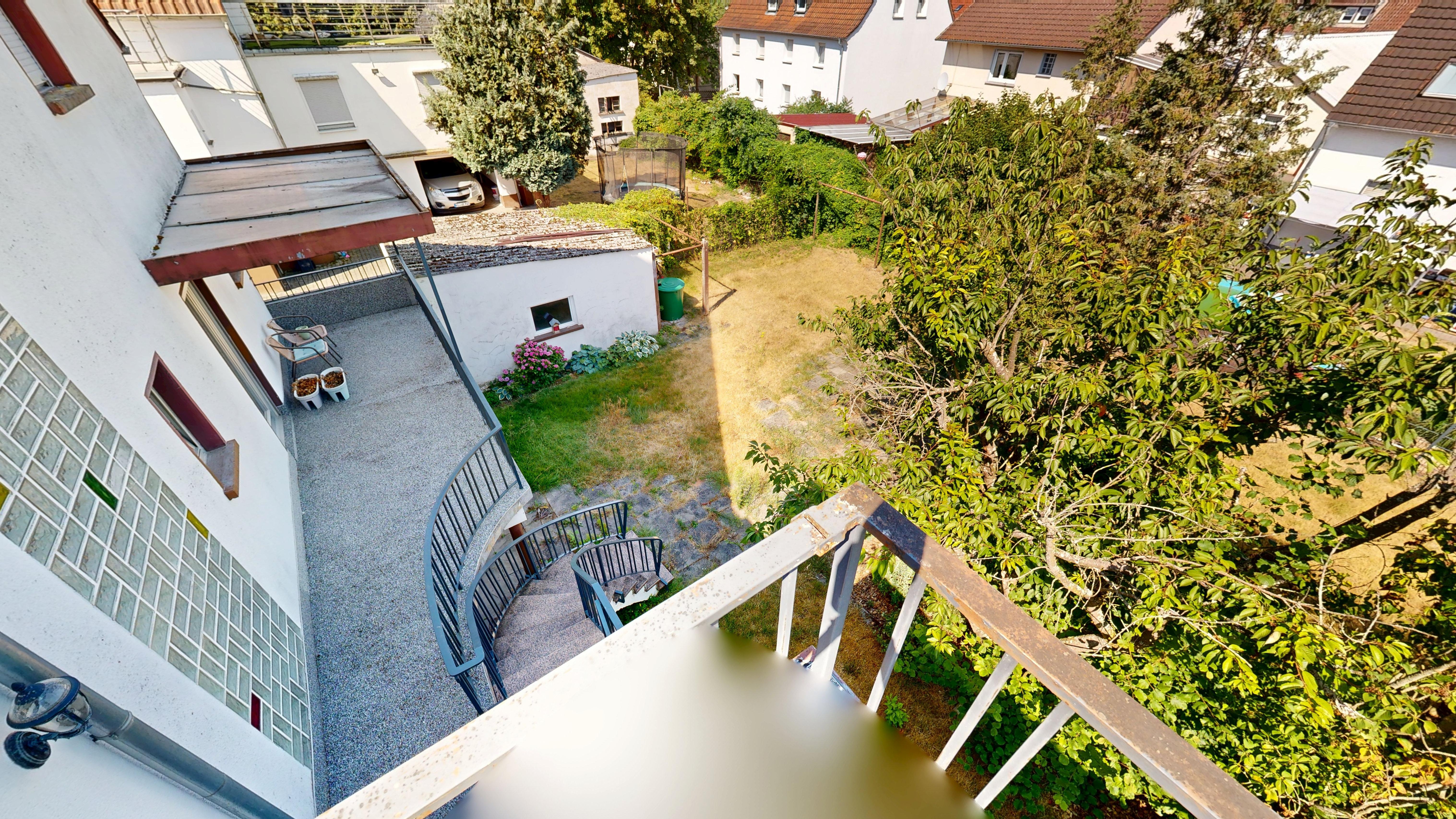 Großzügiges Einfamilienhaus mit rund 210 m² Wohnfläche in Bruchmühlbach-Miesau – 27/28