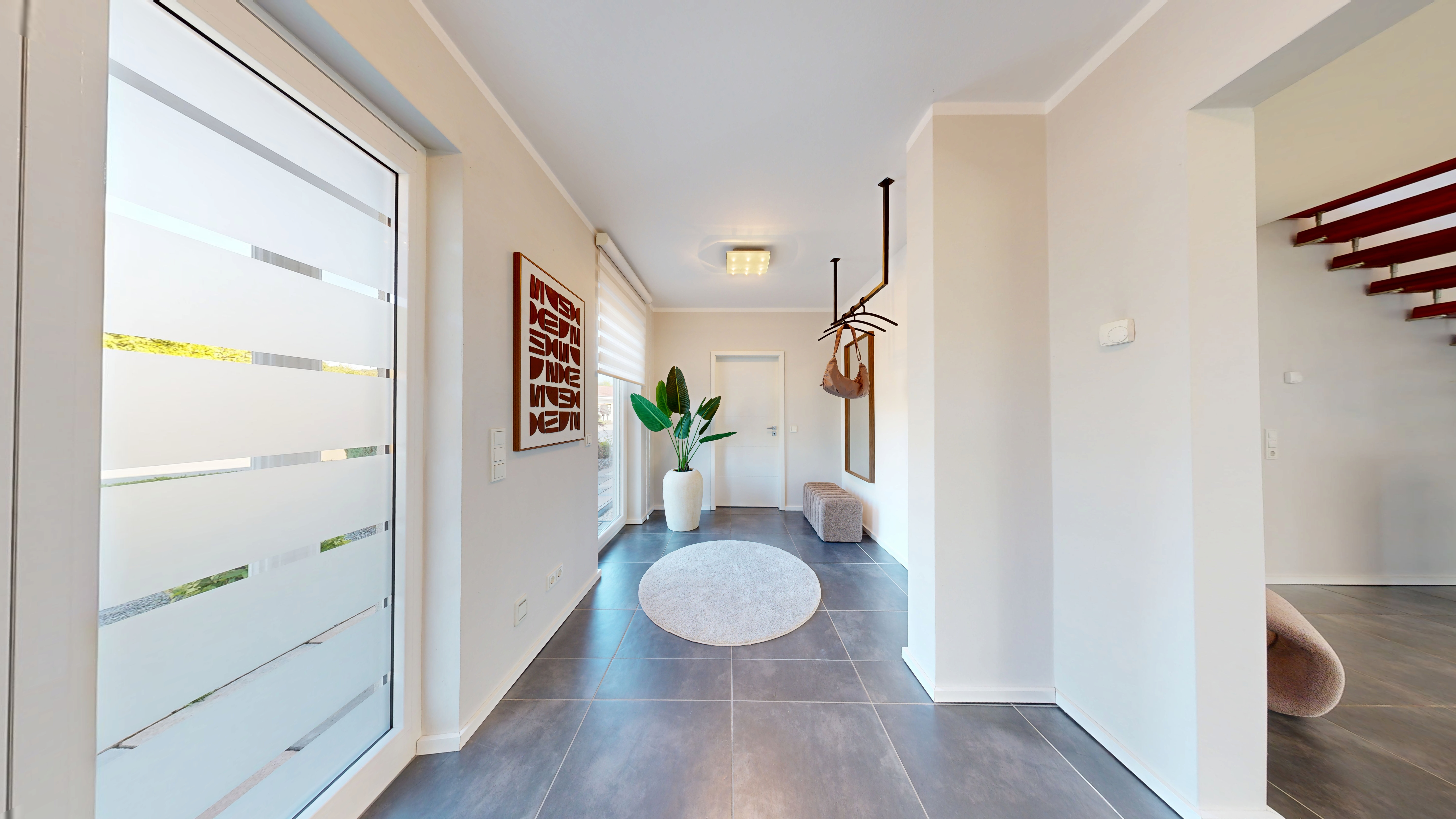 Viel Platz, viel Garten, viel Privatsphäre: Familienhaus mit 322 m² und zwei Suiten in Niedermohr – 6/17