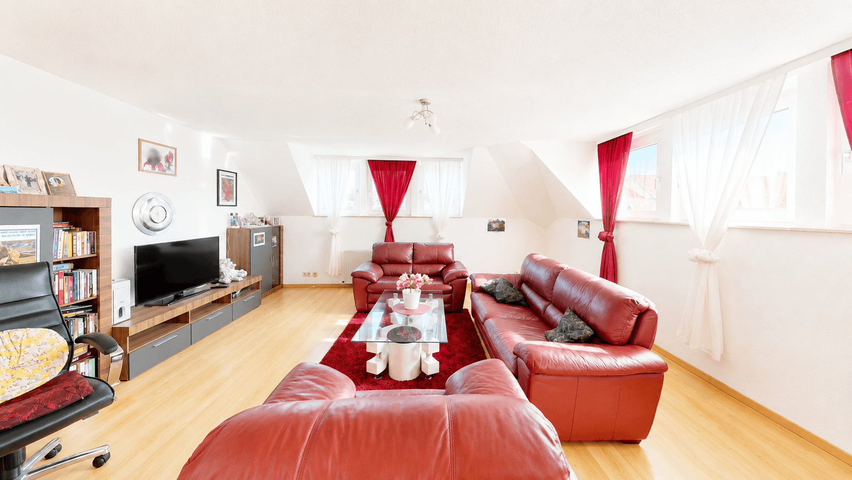 Maisonette am Pfälzerwald mit Gewölbekeller-Bar – 1/12