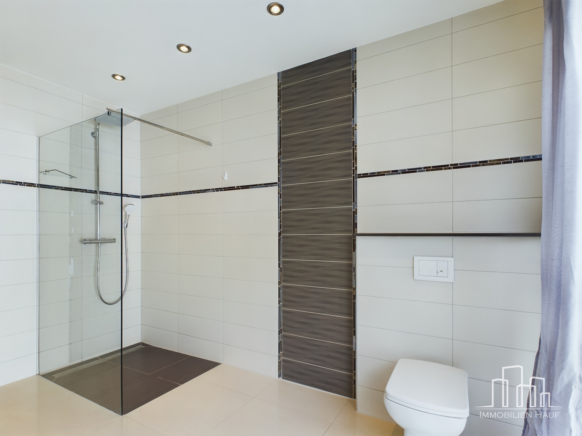3.100 € Kaltmiete im Monat – modernes EFH in Toplage Hohenecken – 9/22