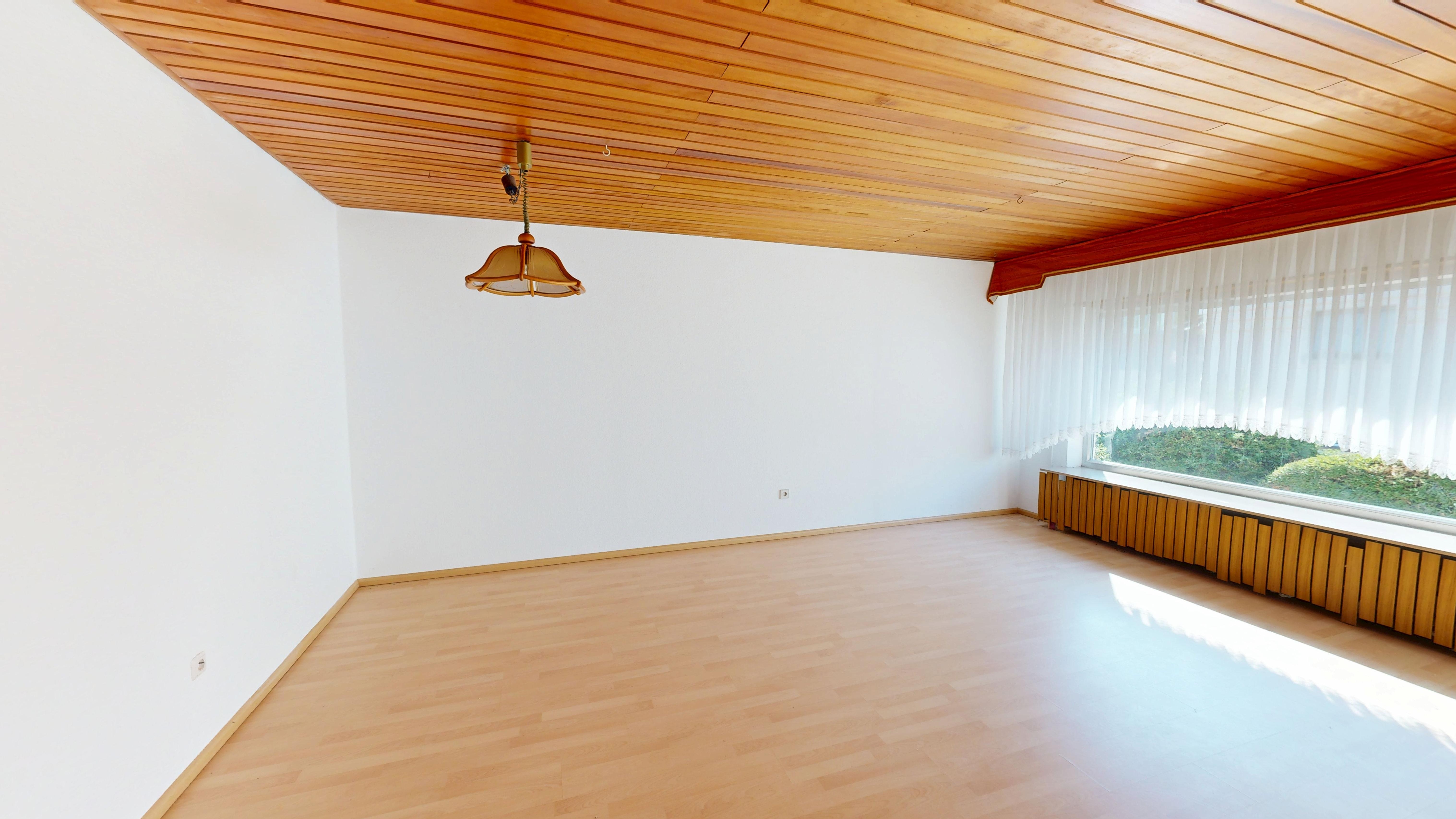 Großzügiges Einfamilienhaus mit rund 210 m² Wohnfläche in Bruchmühlbach-Miesau – 11/28