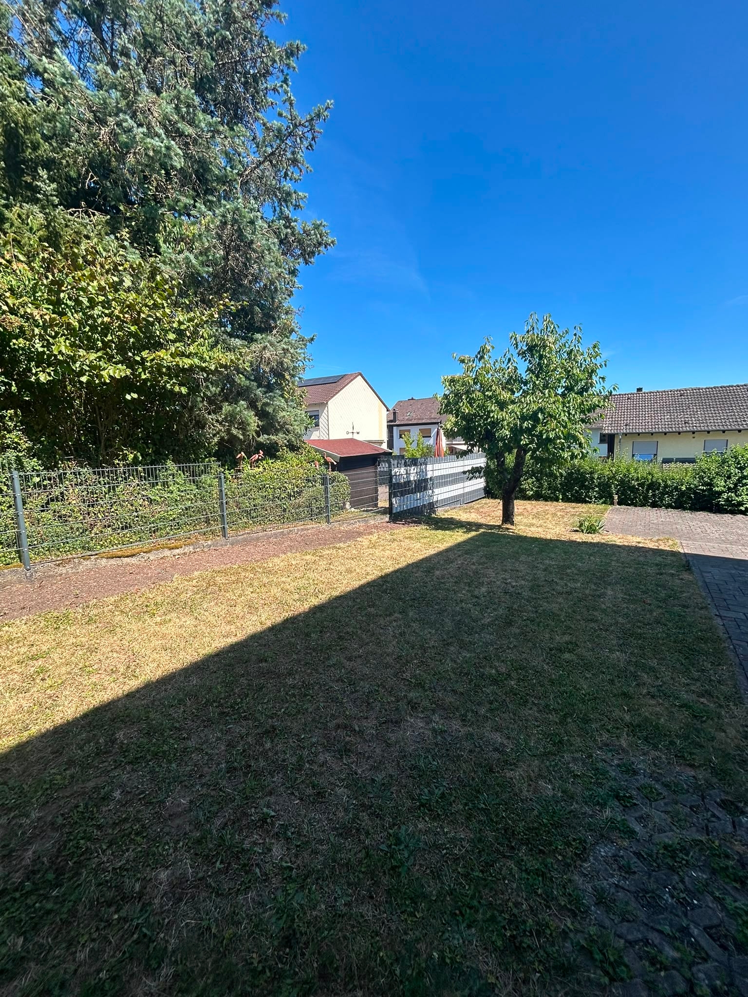3-Bedroom Apartment with Garden, Balcony & 2 Parking Spaces | Obermohr - Image 17