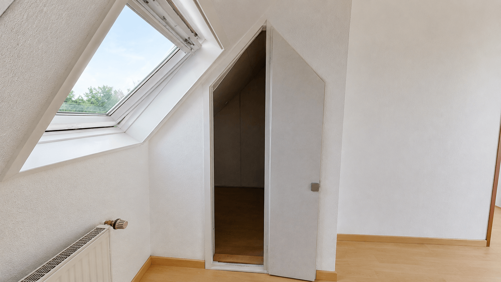 Wohnung, Eigene Bar, Garten, 106 qm WFL, Eigener Stellplatz - Image 16