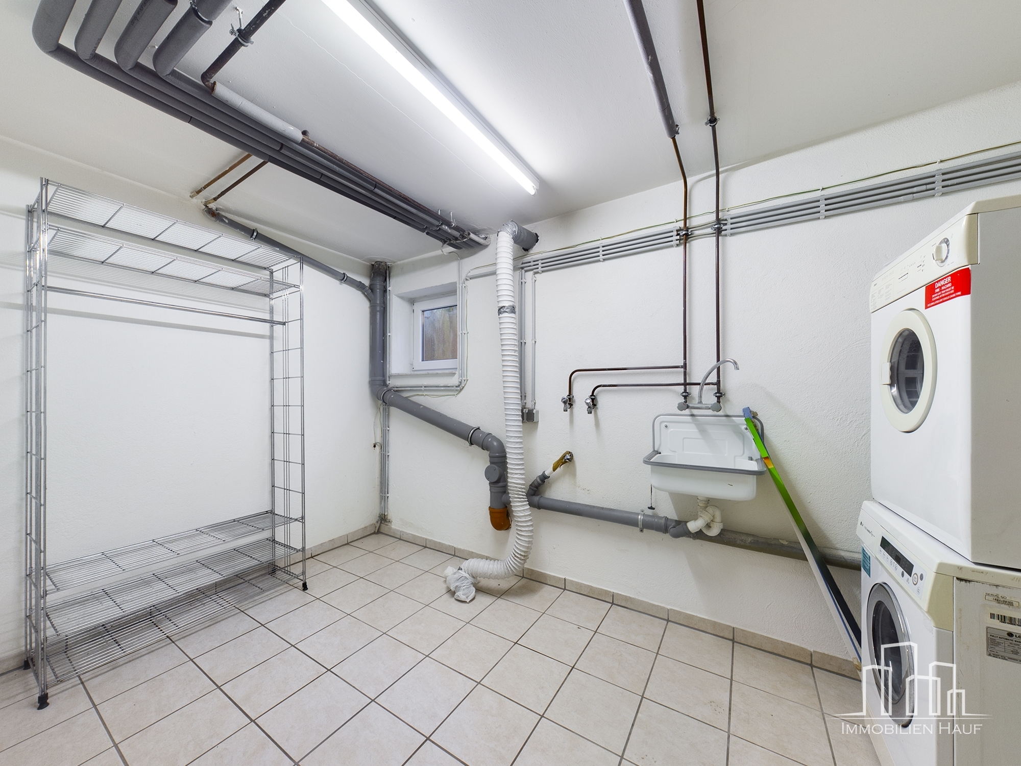 Spacious 3-Bedroom Duplex with Garden & Garage | Ramstein-Miesenbach – 12/13