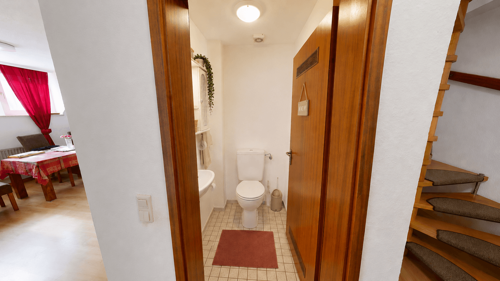 Wohnung, Eigene Bar, Garten, 106 qm WFL, Eigener Stellplatz - Image 9