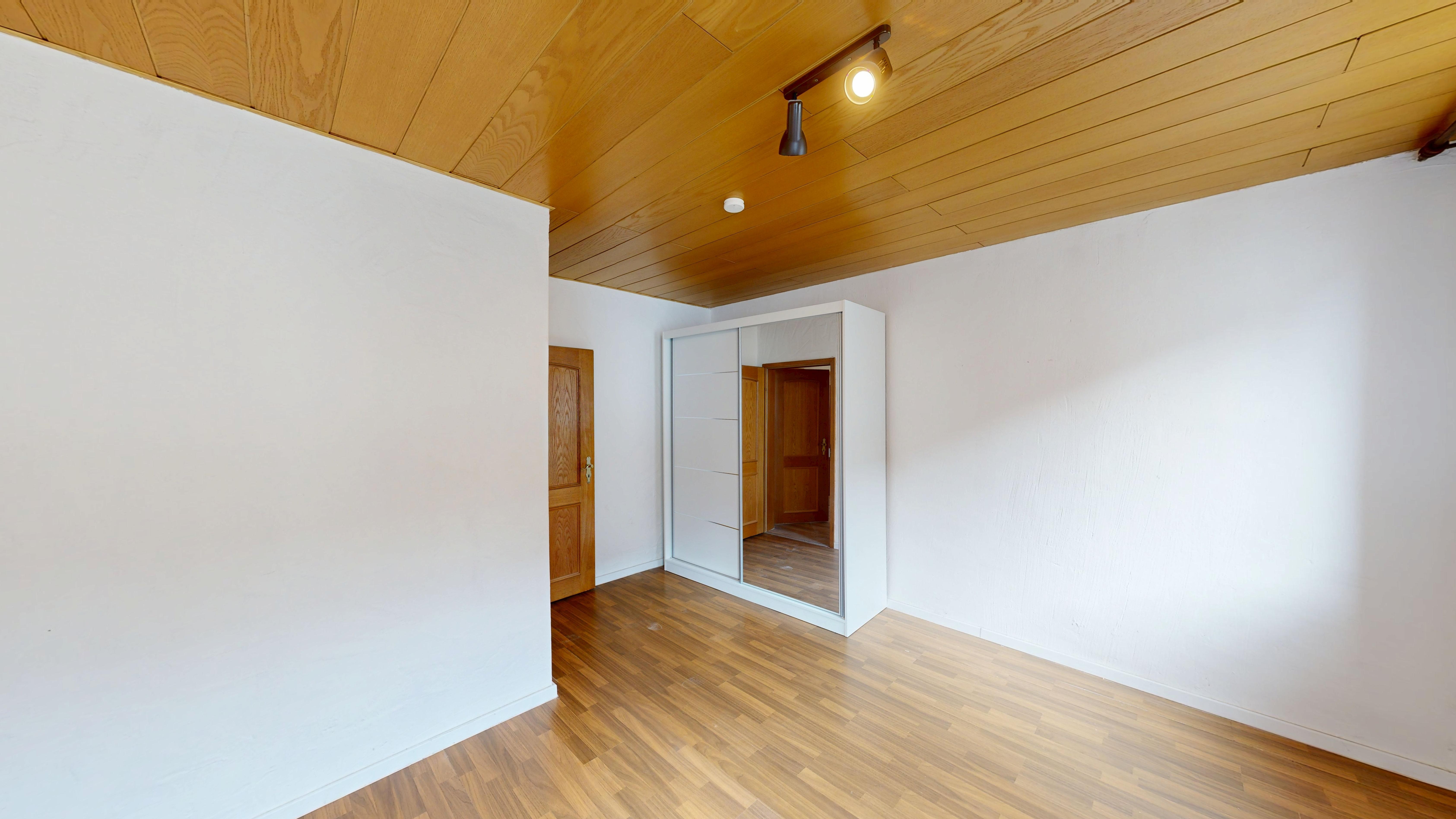 Charming Apartment with Parking | Ramstein – 8/9
