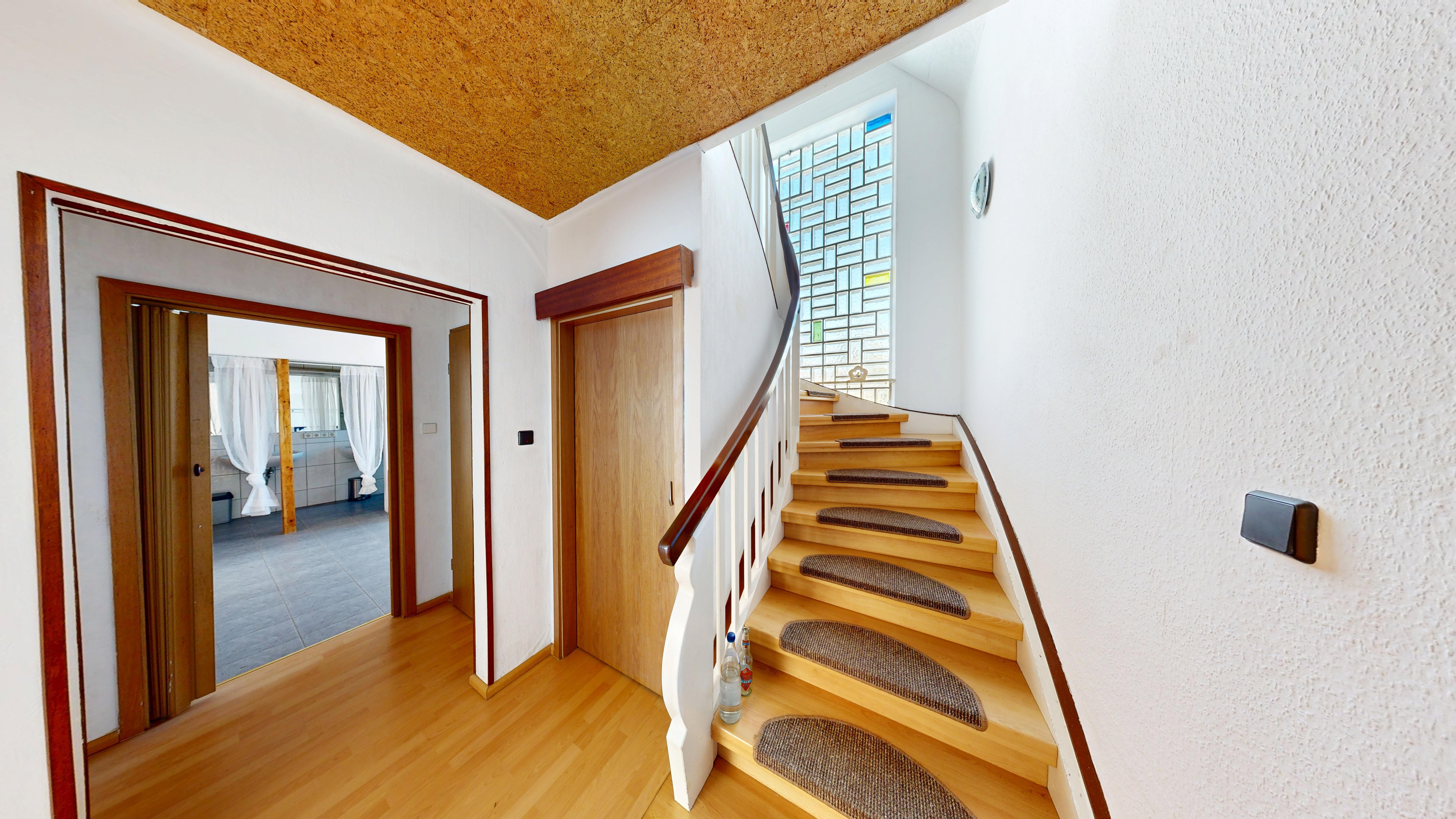 Großzügiges Einfamilienhaus mit rund 210 m² Wohnfläche in Bruchmühlbach-Miesau – 15/28