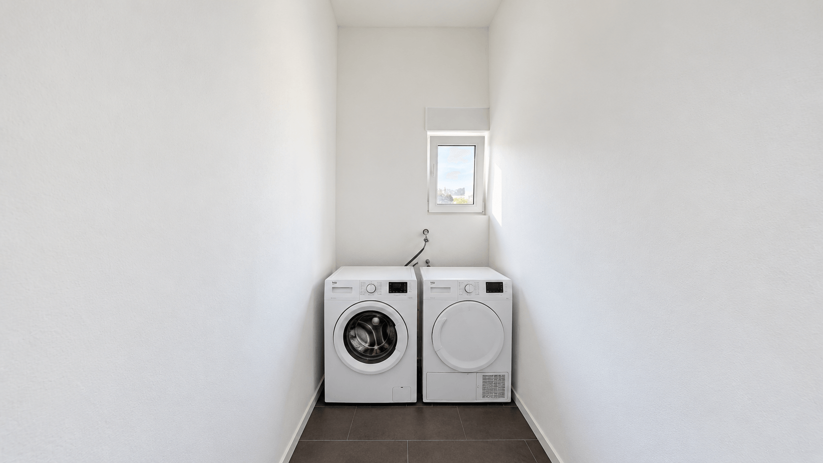 Penthouse-Highlight in Kaiserslautern: 42 m² Dachterrasse, Aufzug & starke Mieteinnahmen – 14/15