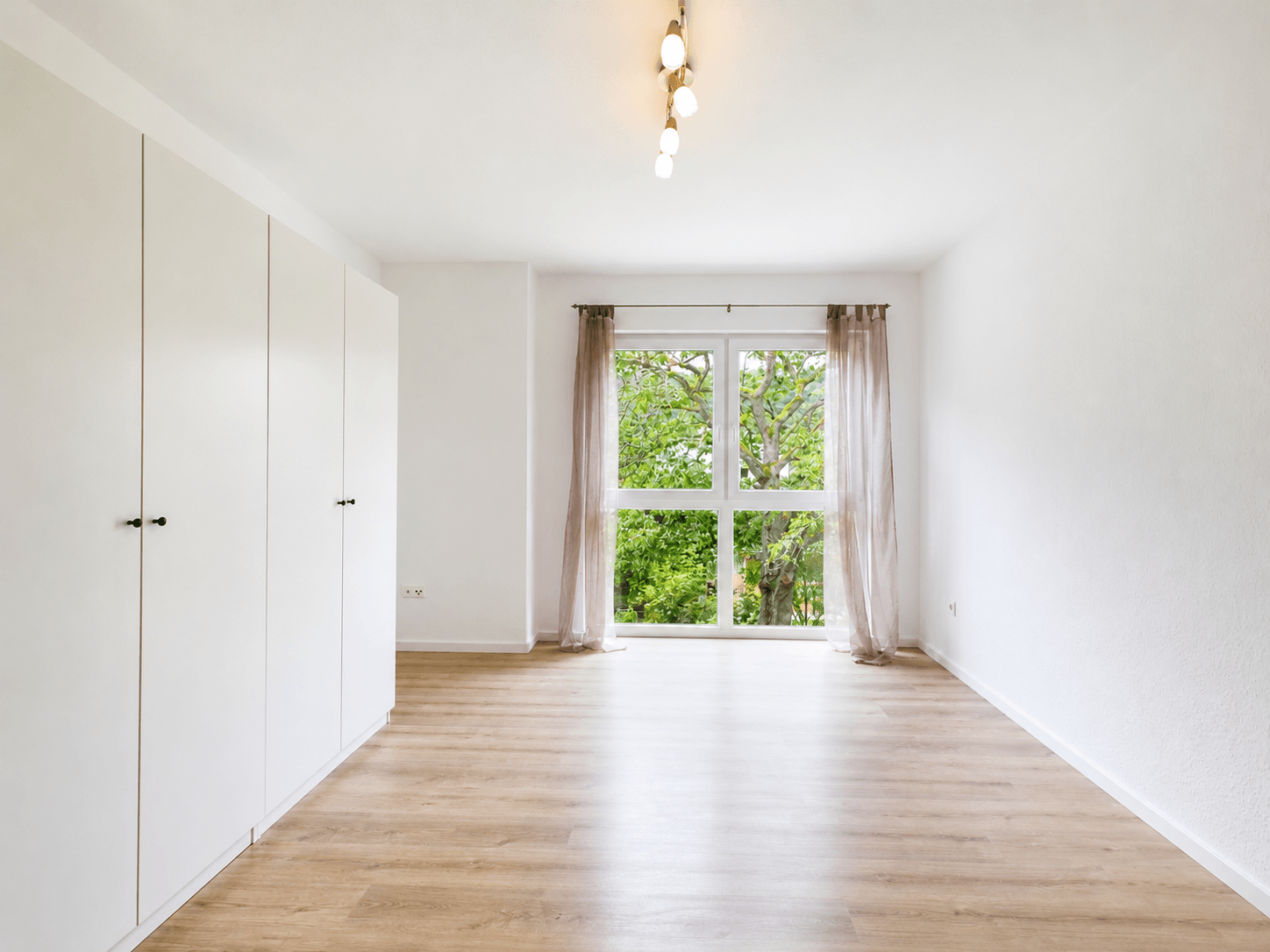 3.100 € Kaltmiete im Monat – modernes EFH in Toplage Hohenecken – 11/13