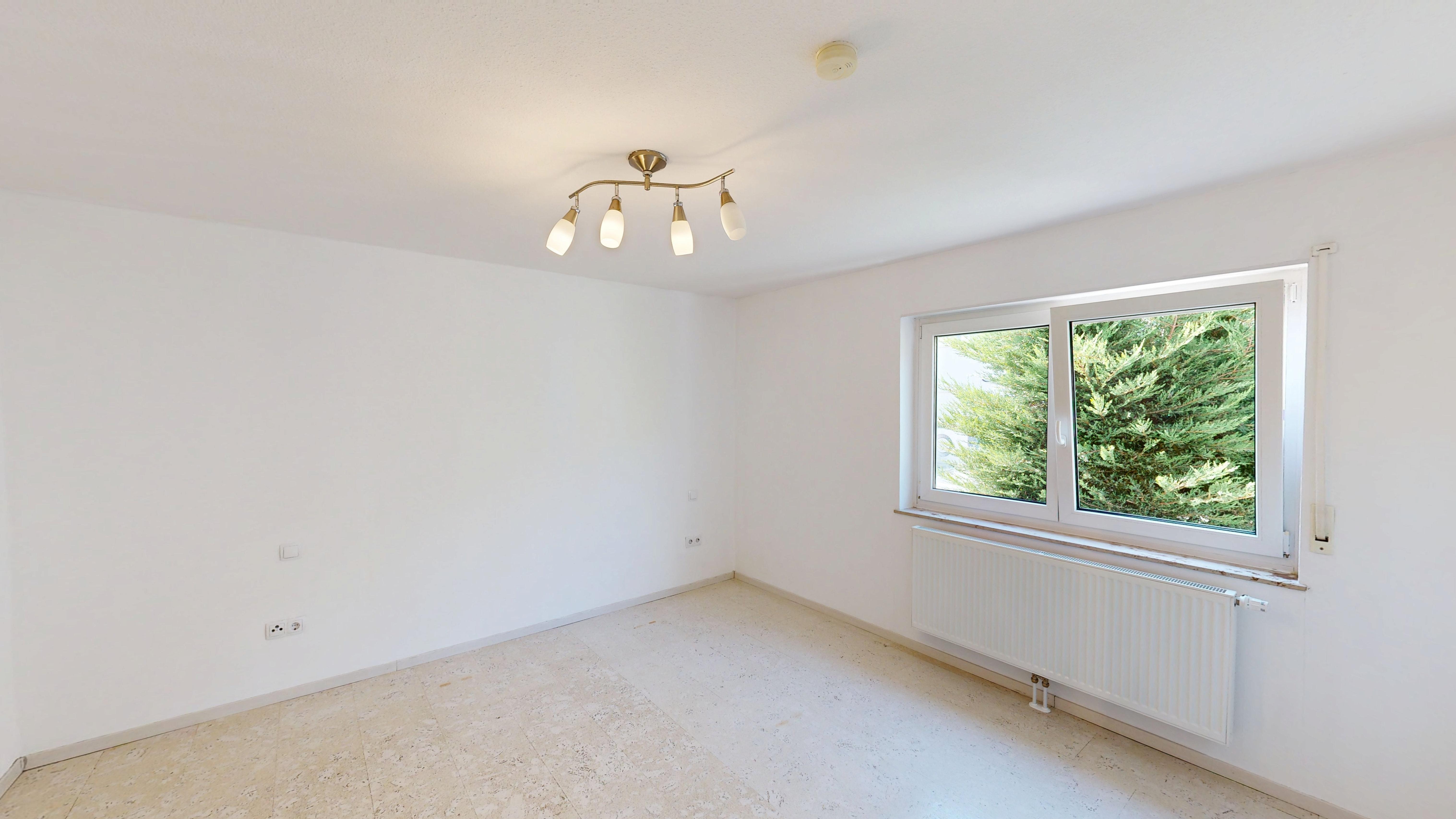 3-Bedroom Apartment with Garden, Balcony & 2 Parking Spaces | Obermohr - Image 10