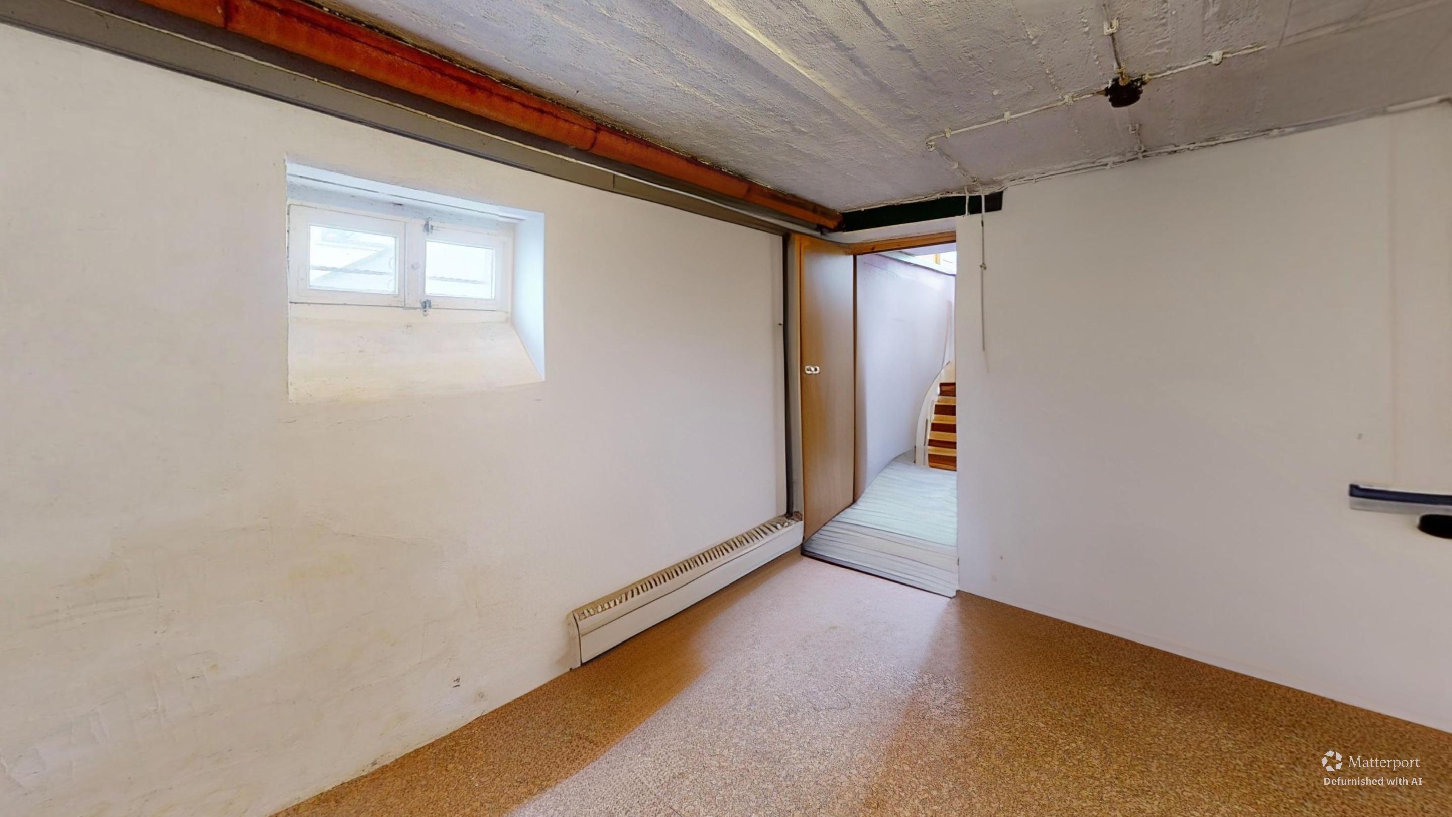 Großzügiges Zweifamilienhaus mit Echtholzboden und Photovoltaikanlage in Hauptstuhl – 36/36