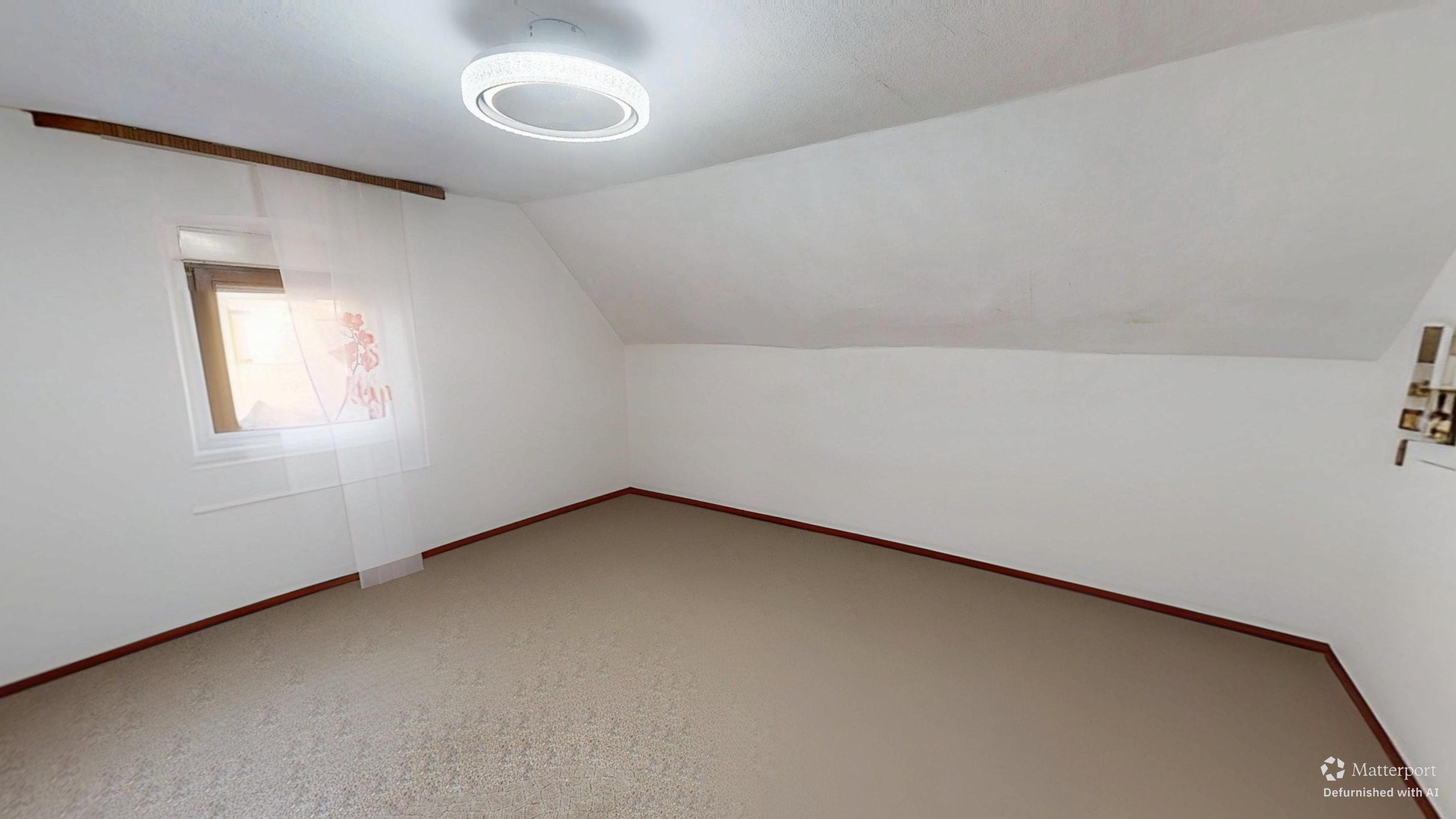Idyllisch gelegenes Einfamilienhaus mit Scheune und herrlichem Weitblick in St. Julian – 9/30