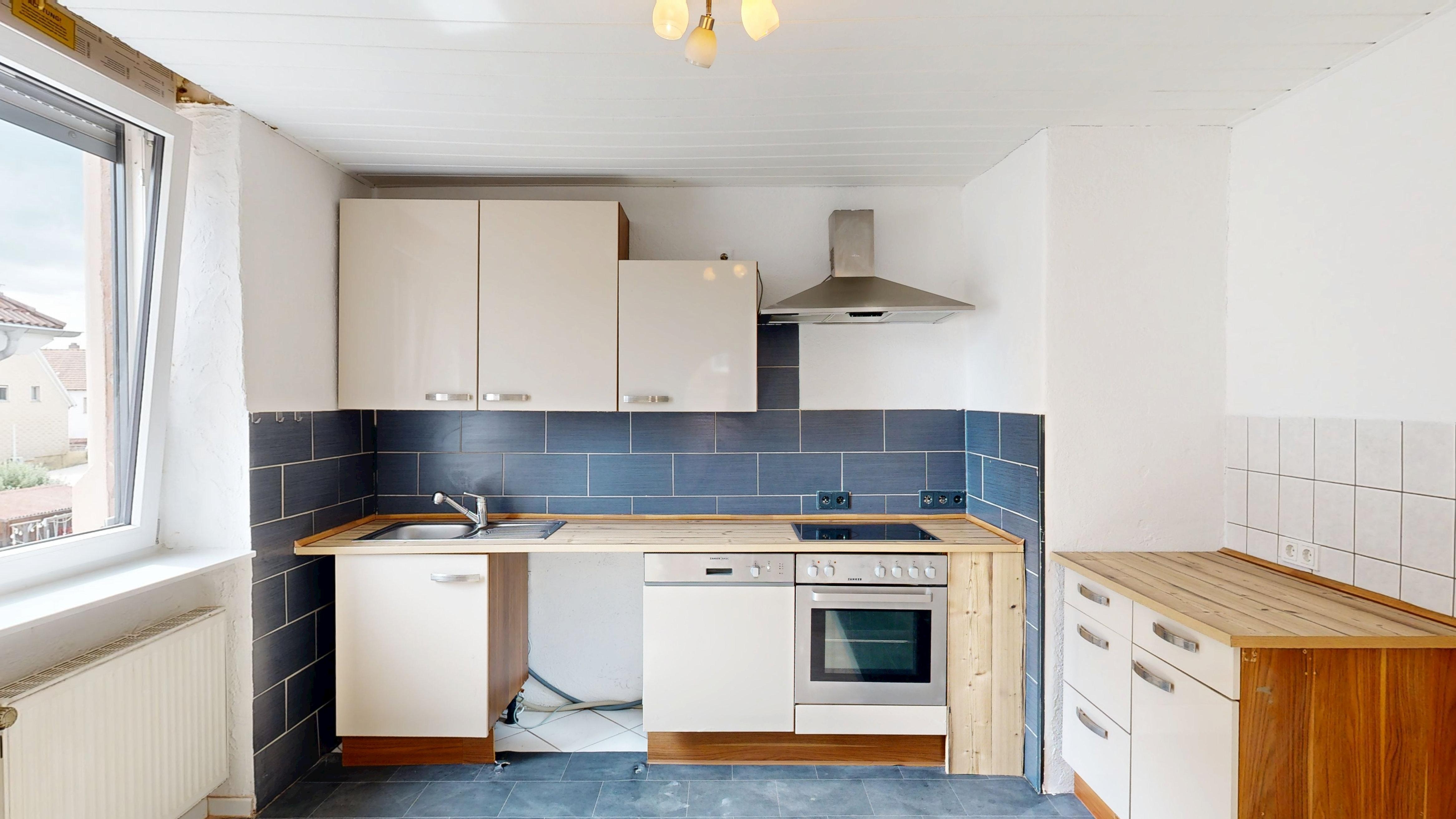 Charming Apartment with Parking | Ramstein – 2/9