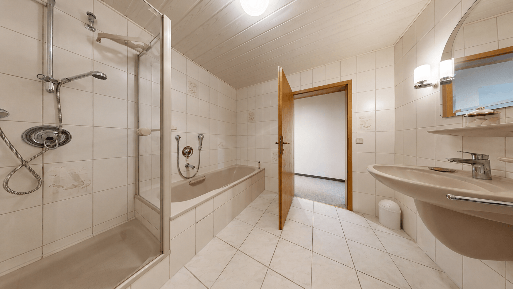 Dein Platz für Zukunft: großes Grundstück, Garage & echtem Entwicklungspotenzial - Image 7