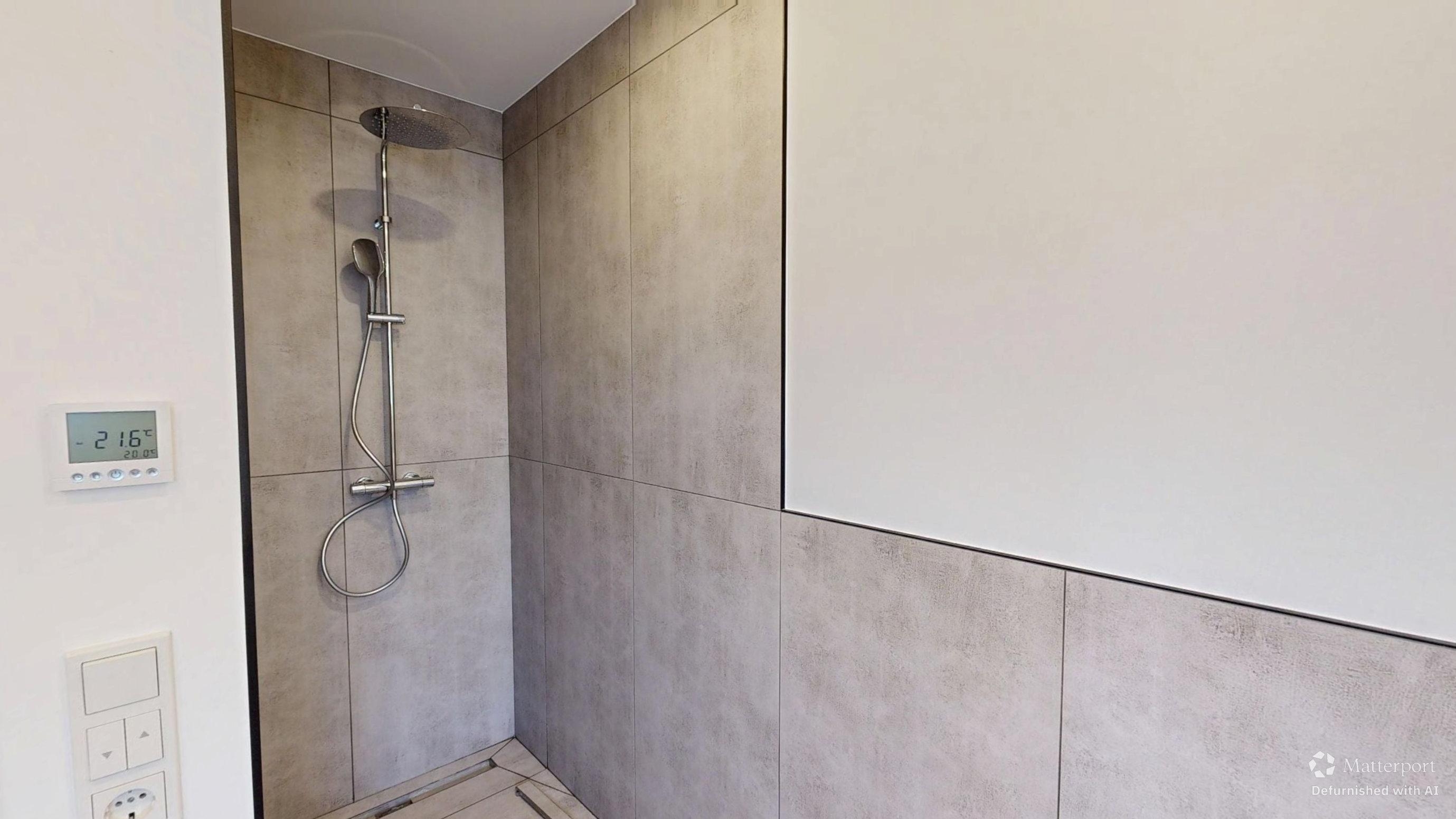 Modern Fully Renovated Home with Garden & Parking | Bruchmühlbach-Miesau – 12/19