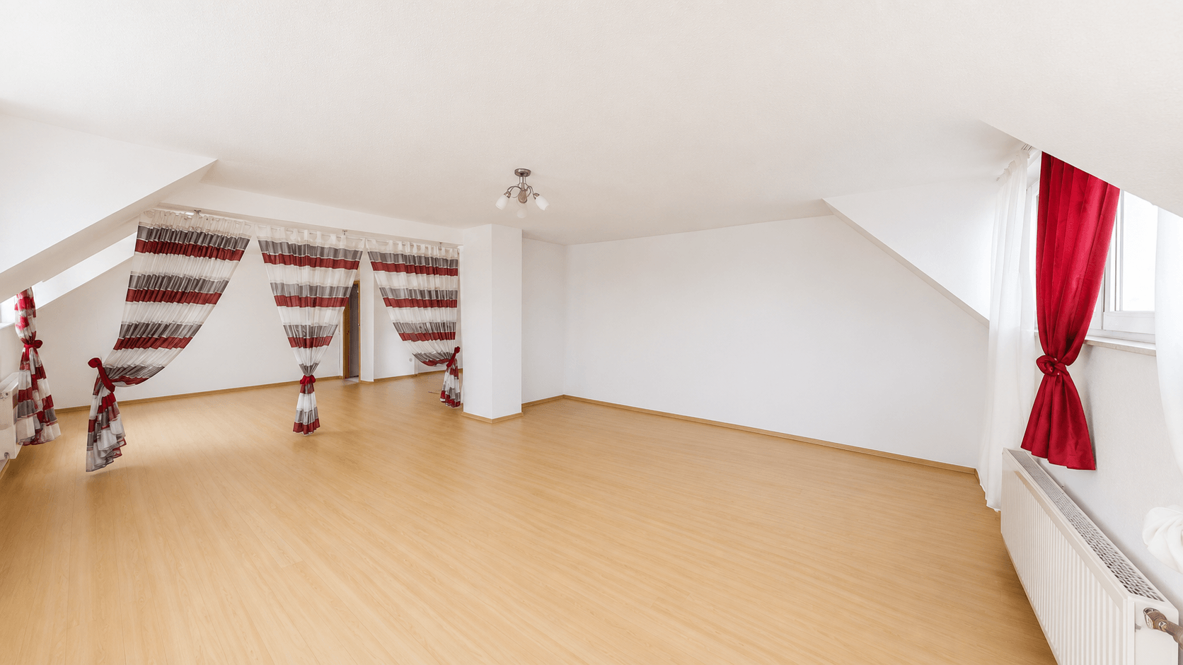 Wohnung, Eigene Bar, Garten, 106 qm WFL, Eigener Stellplatz - Image 3
