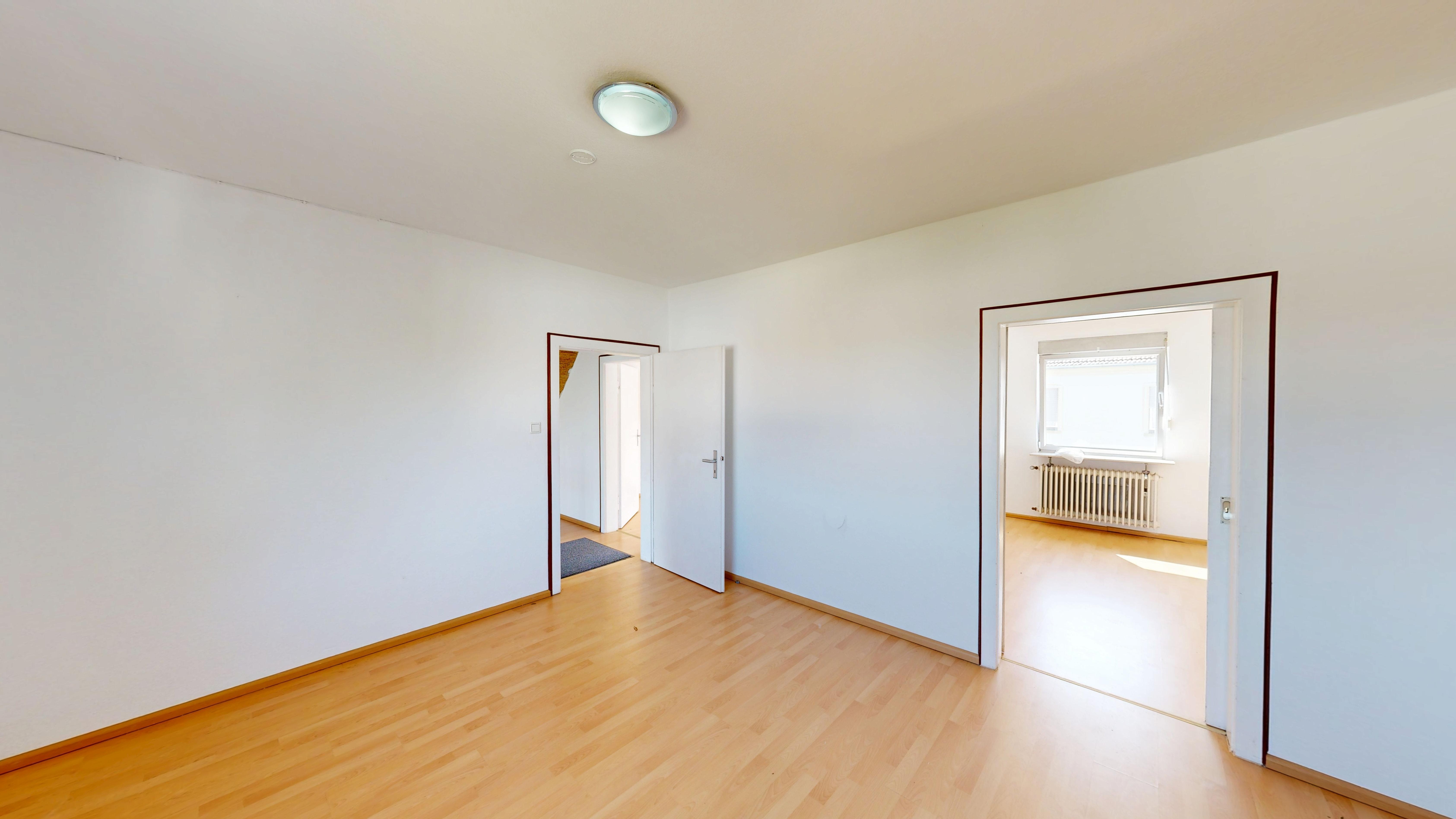 Großzügiges Einfamilienhaus mit rund 210 m² Wohnfläche in Bruchmühlbach-Miesau – 18/28