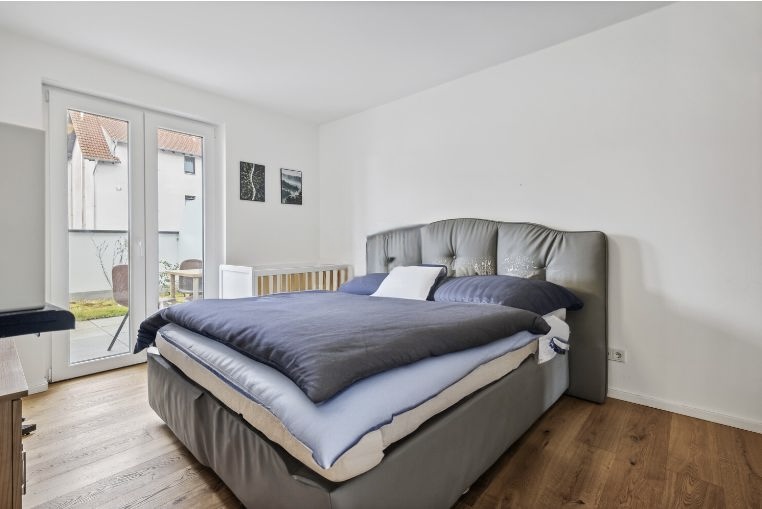Wunderschöne neuwertige Wohnung in perfekter Randlage von Homburg - Image 4