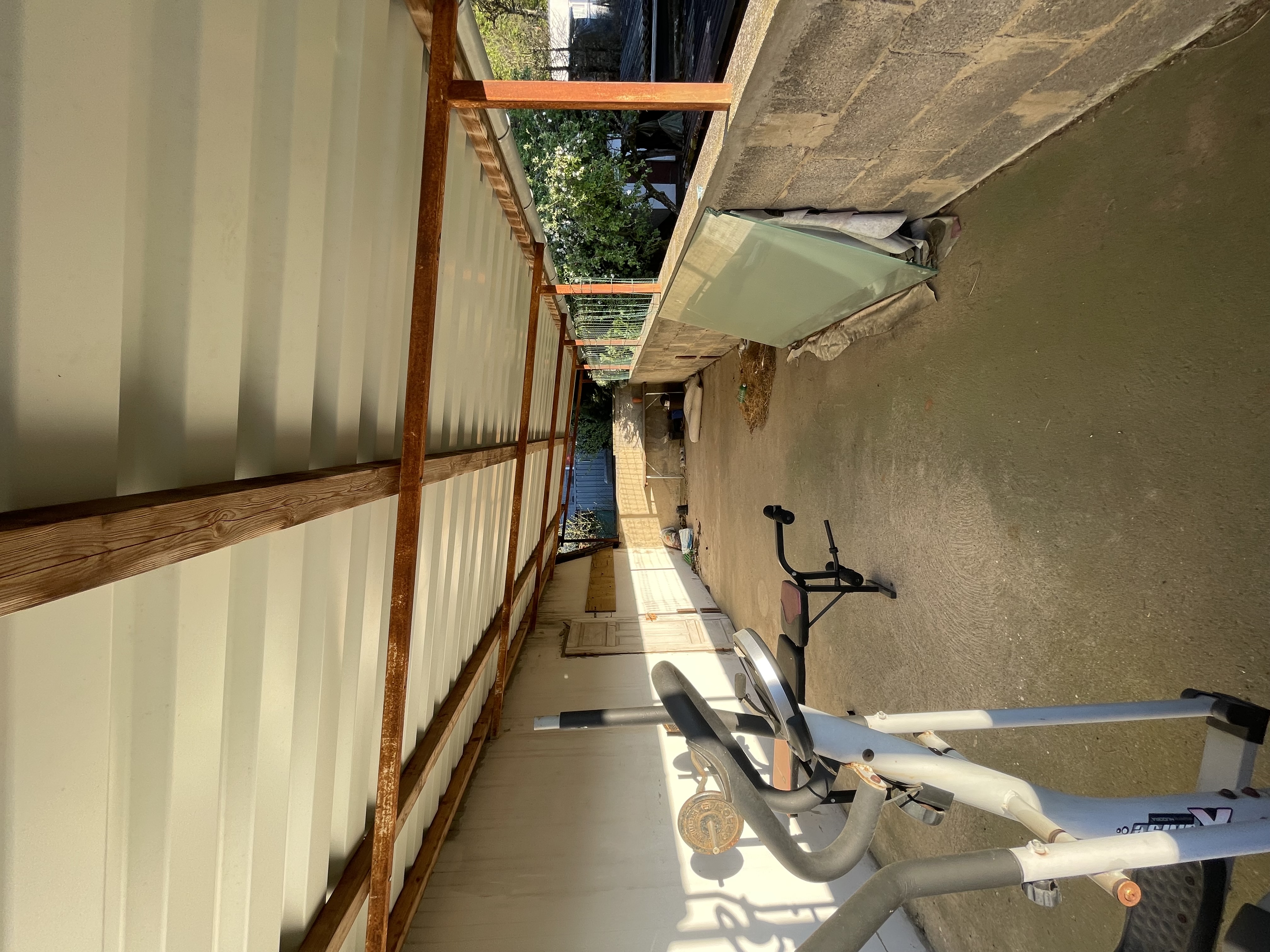 Idyllisch gelegenes Einfamilienhaus mit Scheune und herrlichem Weitblick in St. Julian – 24/30