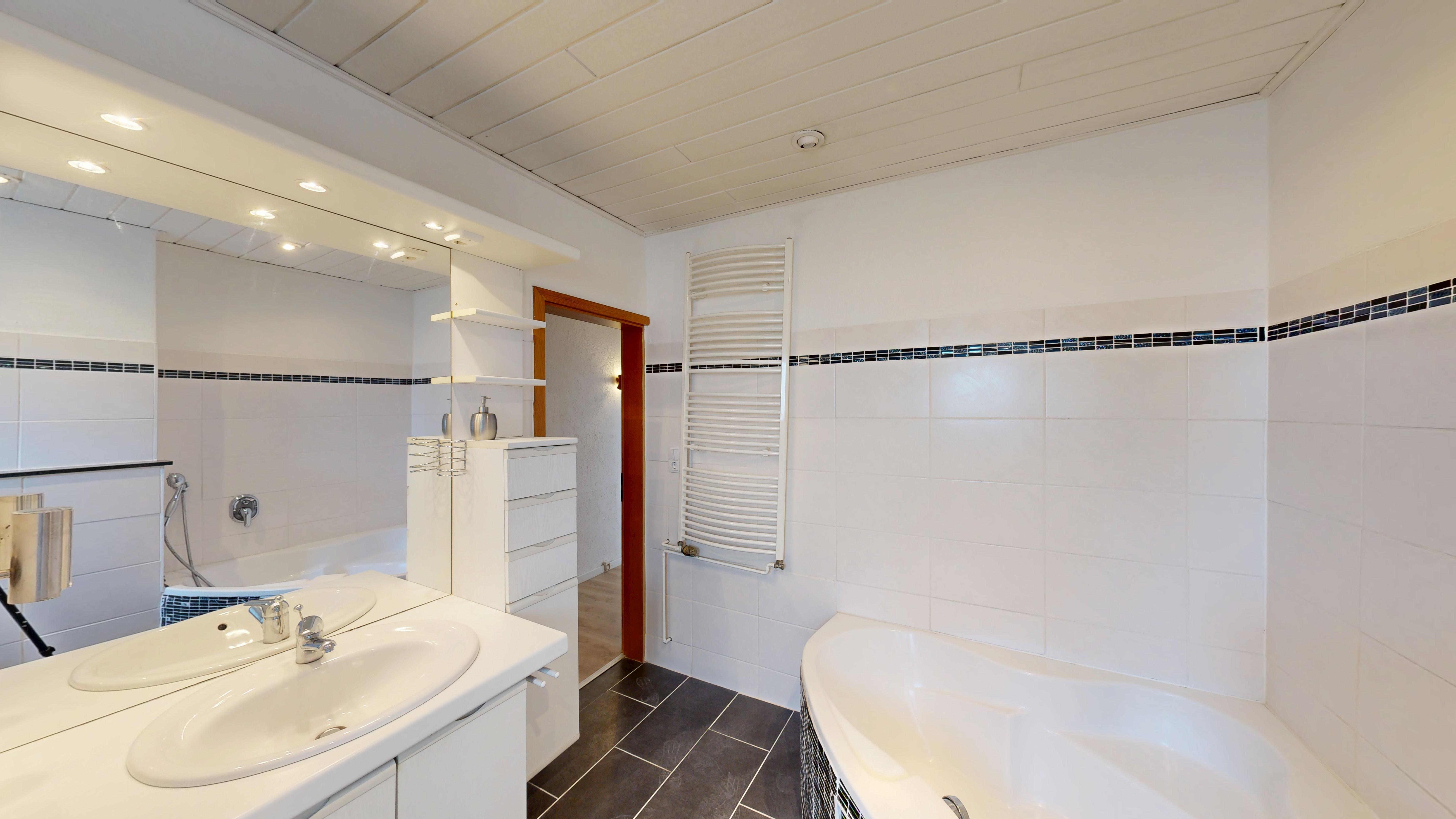 Charming Apartment with Parking | Ramstein – 6/9
