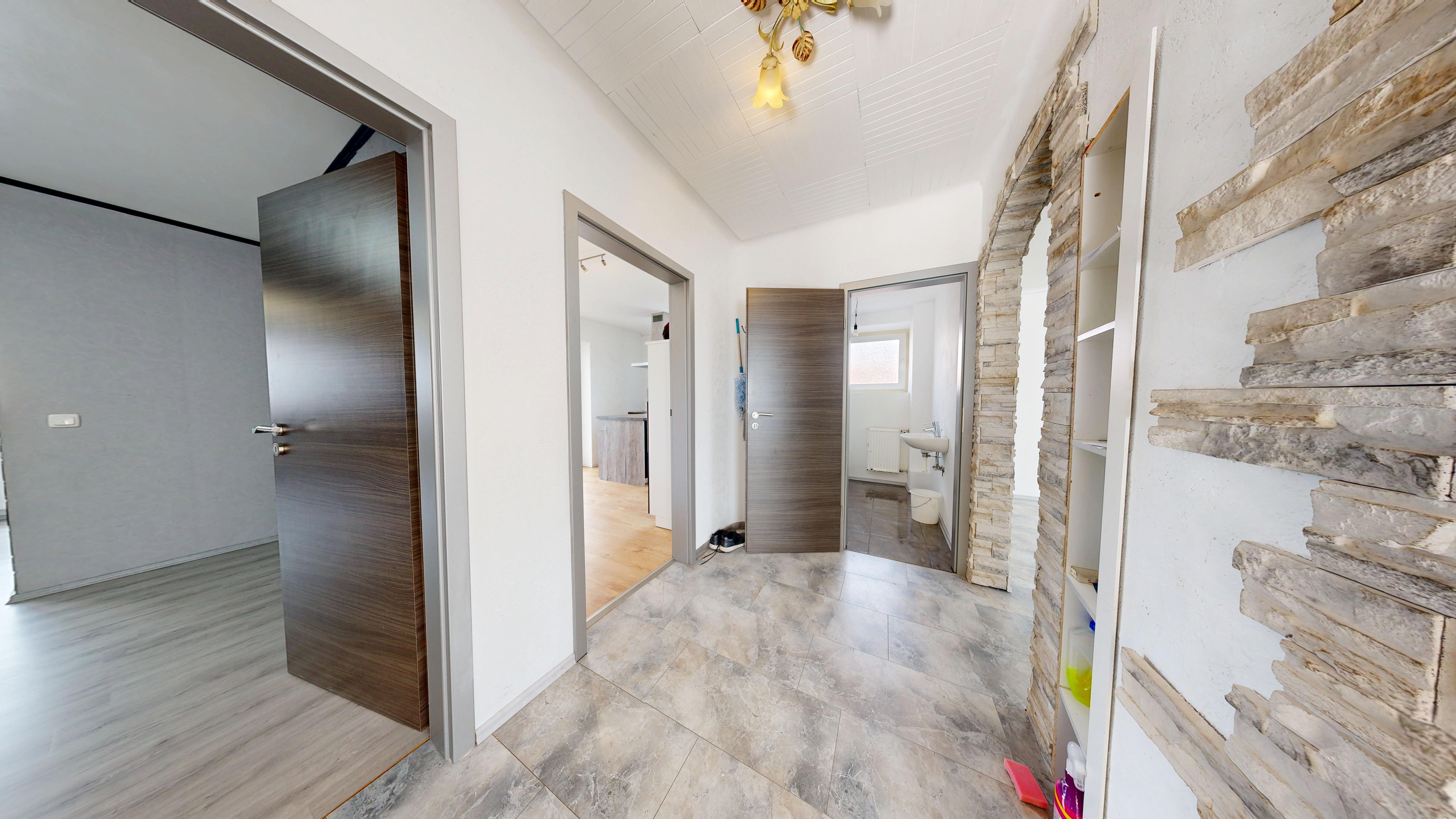 Ihr neues Zuhause: Freistehendes Einfamilienhaus mit Garten und viel Platz für die Familie - Image 4