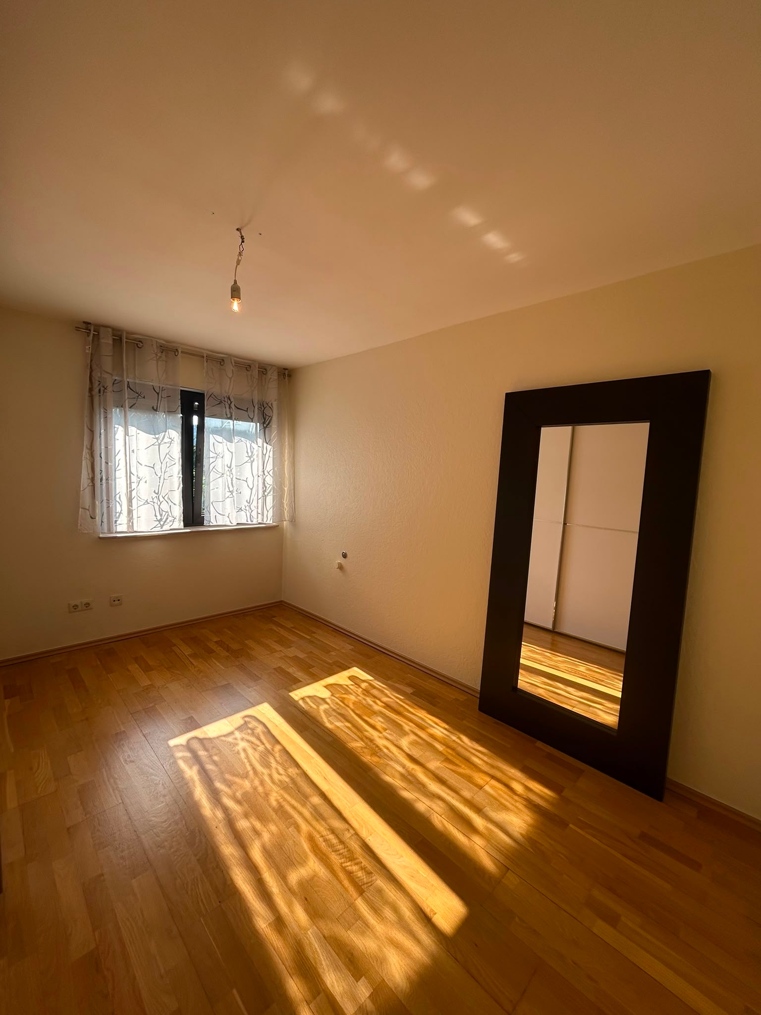 Duplex with 2 Balconies, Two-Car Garage & Beautiful Views | Thaleischweiler-Fröschen – 19/40