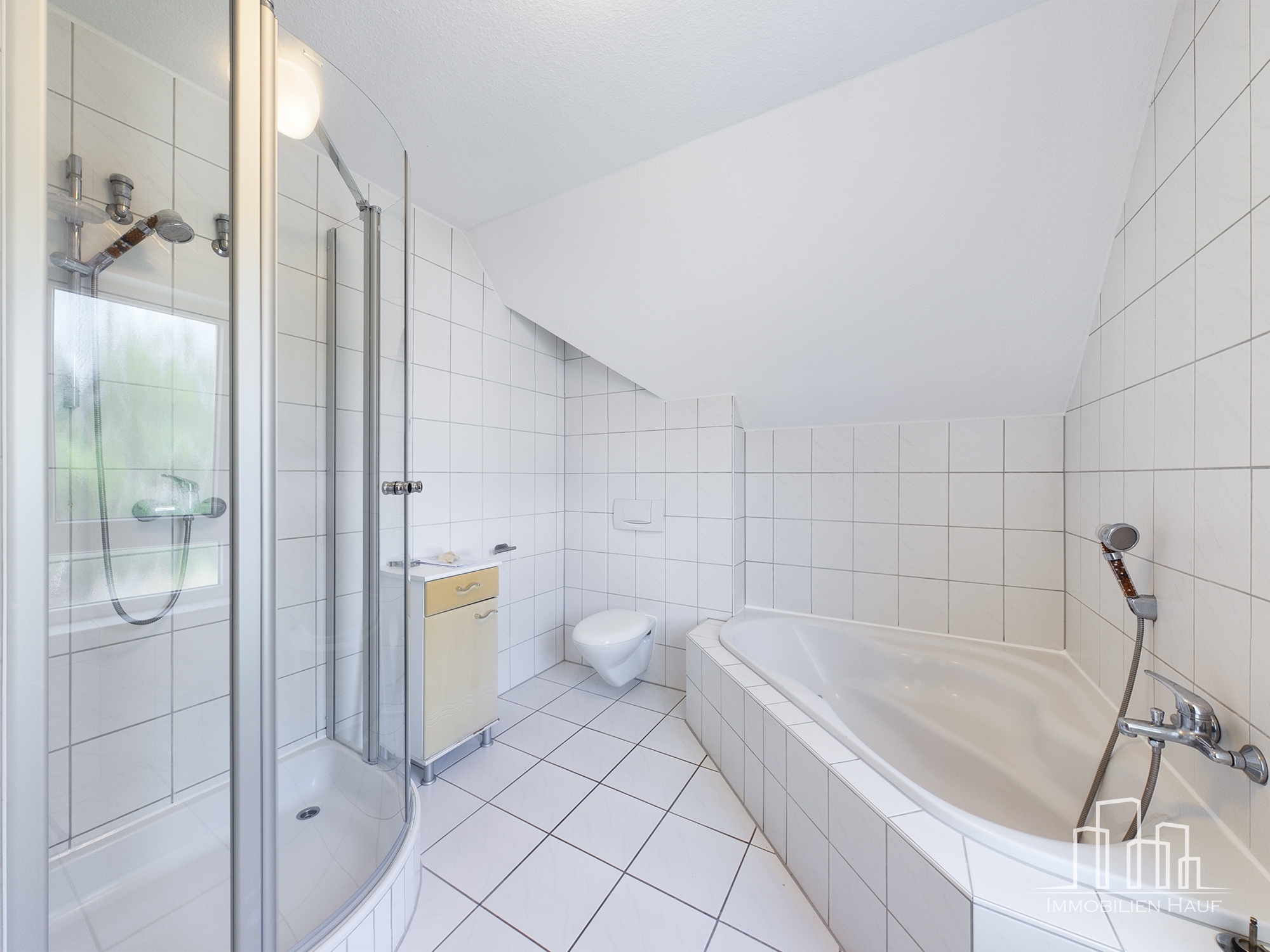 Spacious 3-Bedroom Duplex with Garden & Garage | Ramstein-Miesenbach – 6/13