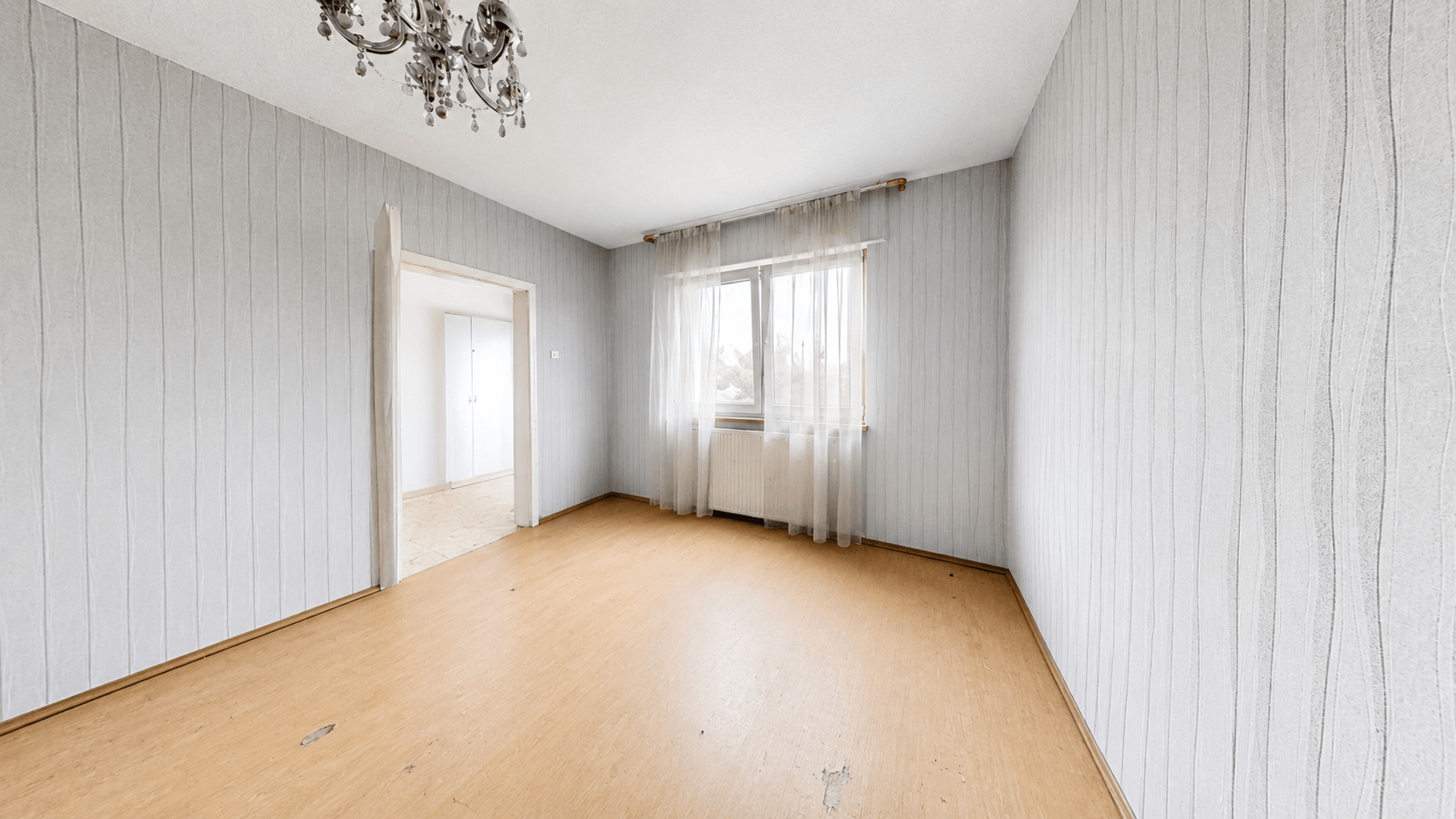 Zwei Häuser. Ein Kaufpreis. Unzählige Möglichkeiten mit 222 m² Wohnfläche auf ca. 800 m² Grundstück – 9/12