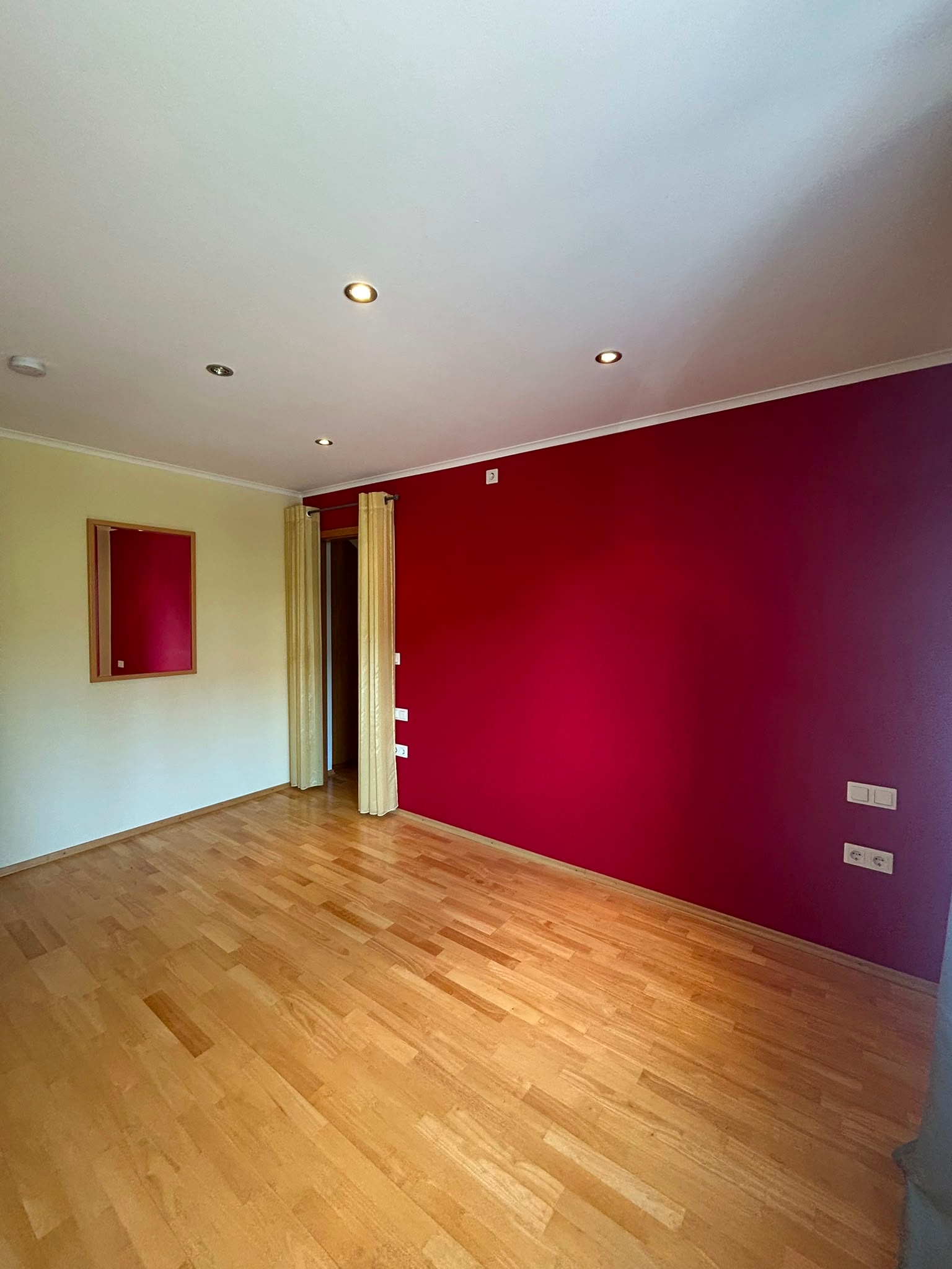 Duplex with 2 Balconies, Two-Car Garage & Beautiful Views | Thaleischweiler-Fröschen – 25/40