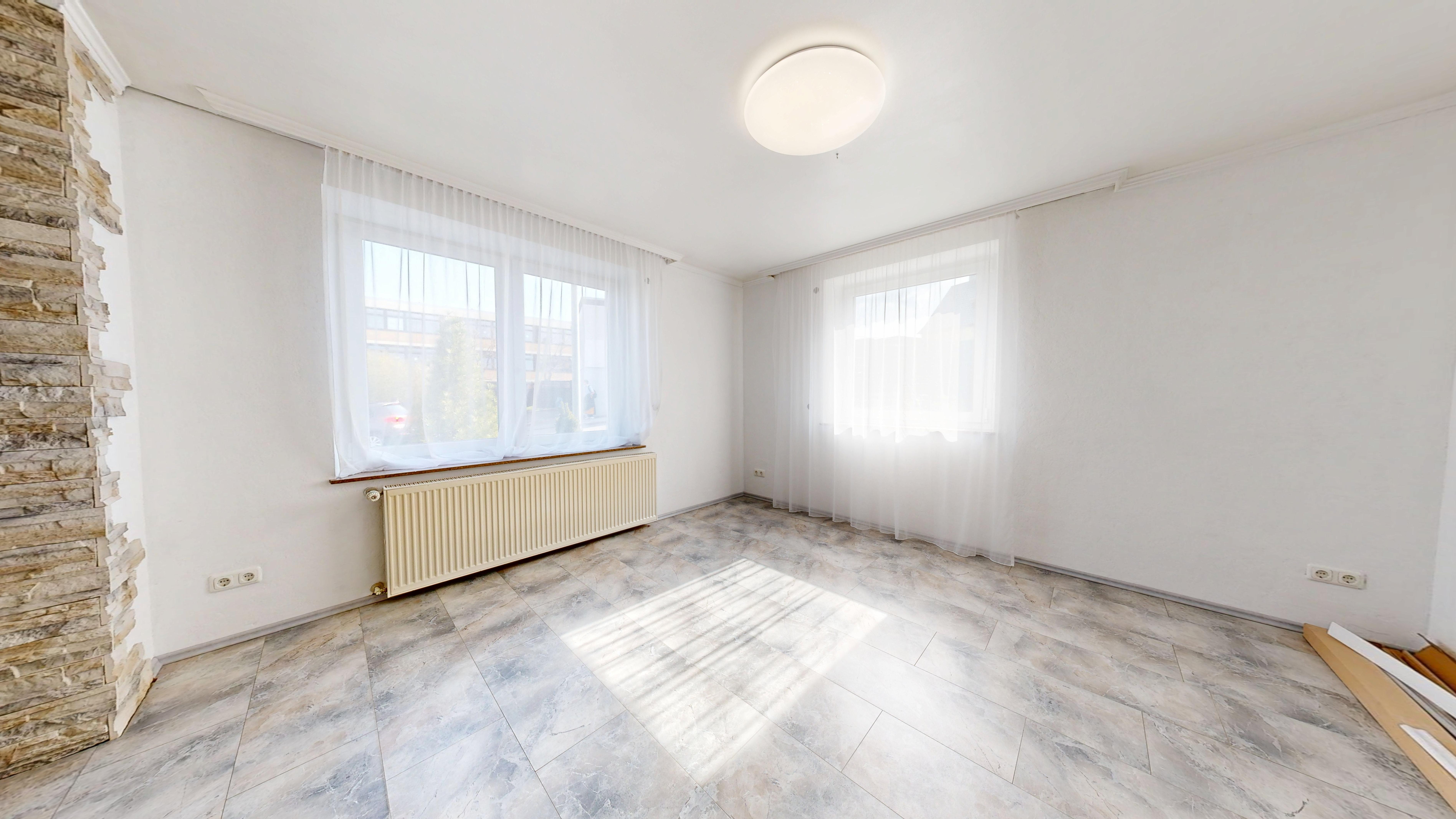 Ihr neues Zuhause: Freistehendes Einfamilienhaus mit Garten und viel Platz für die Familie - Image 5