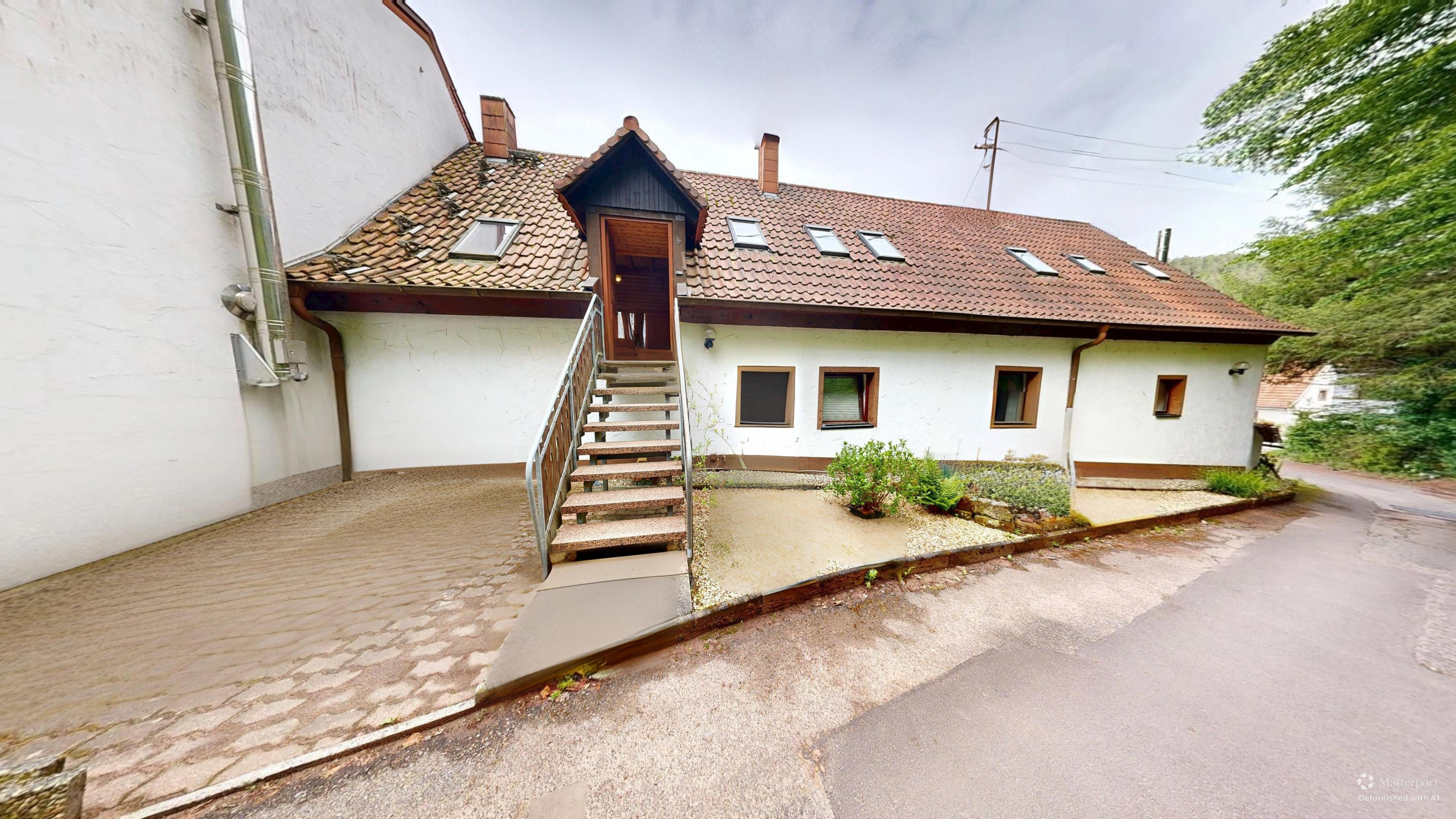 Zwischen Wald und Wohnkomfort – Gepflegtes Zweifamilienhaus mit großem Naturgrundstück – 17/41