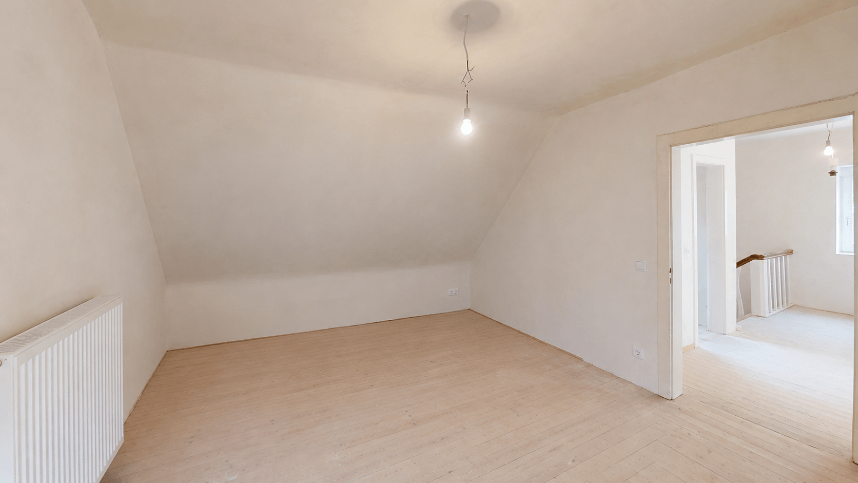 Einfamilienhaus mit Anbau, Garten und großem Entwicklungspotenzial in Queidersbach – 11/21