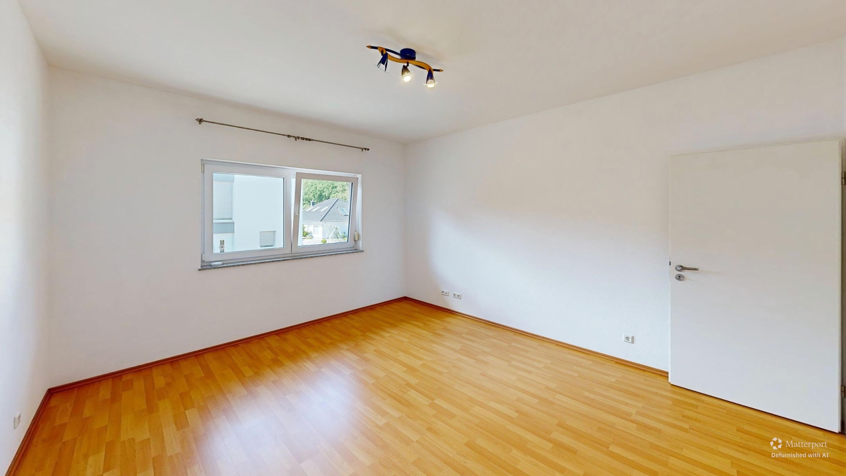 Spacious duplex in a quiet, family-friendly area of Otterberg – 10/13