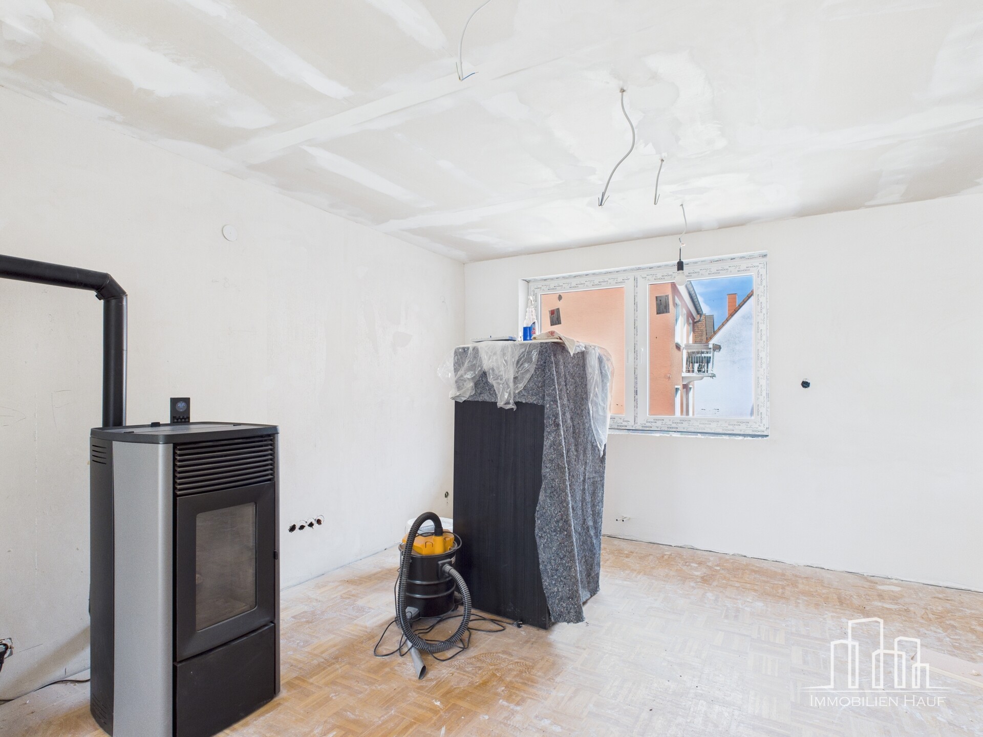 Einfamilienhaus mit Raum für individuelle Ideen – ideales Projekt für Handwerker - Image 4