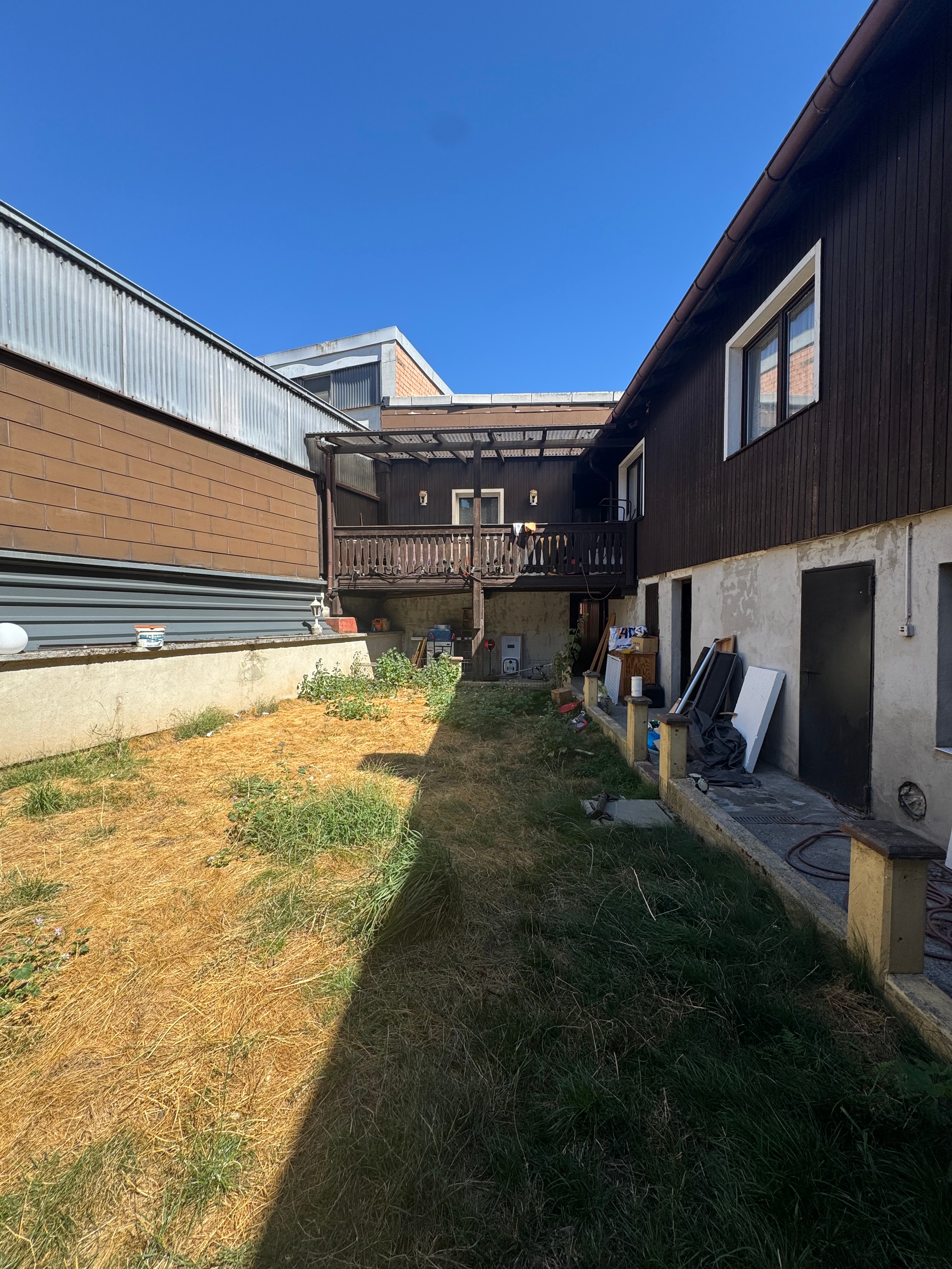 Großzügiges Zweifamilienhaus mit Sanierungsbedarf in Landstuhl – 14/15