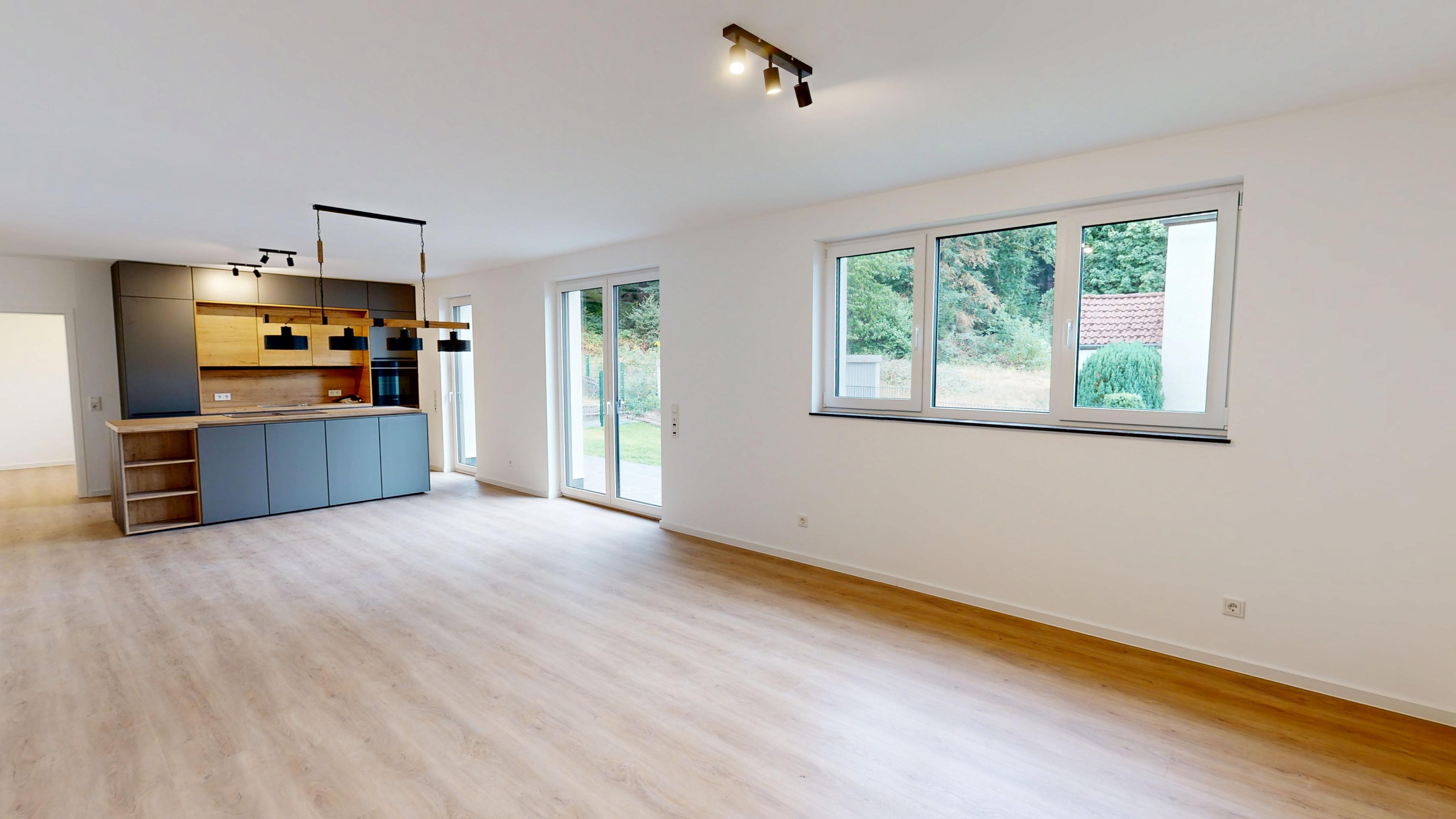 Modern Fully Renovated Home with Garden & Parking | Bruchmühlbach-Miesau – 2/19