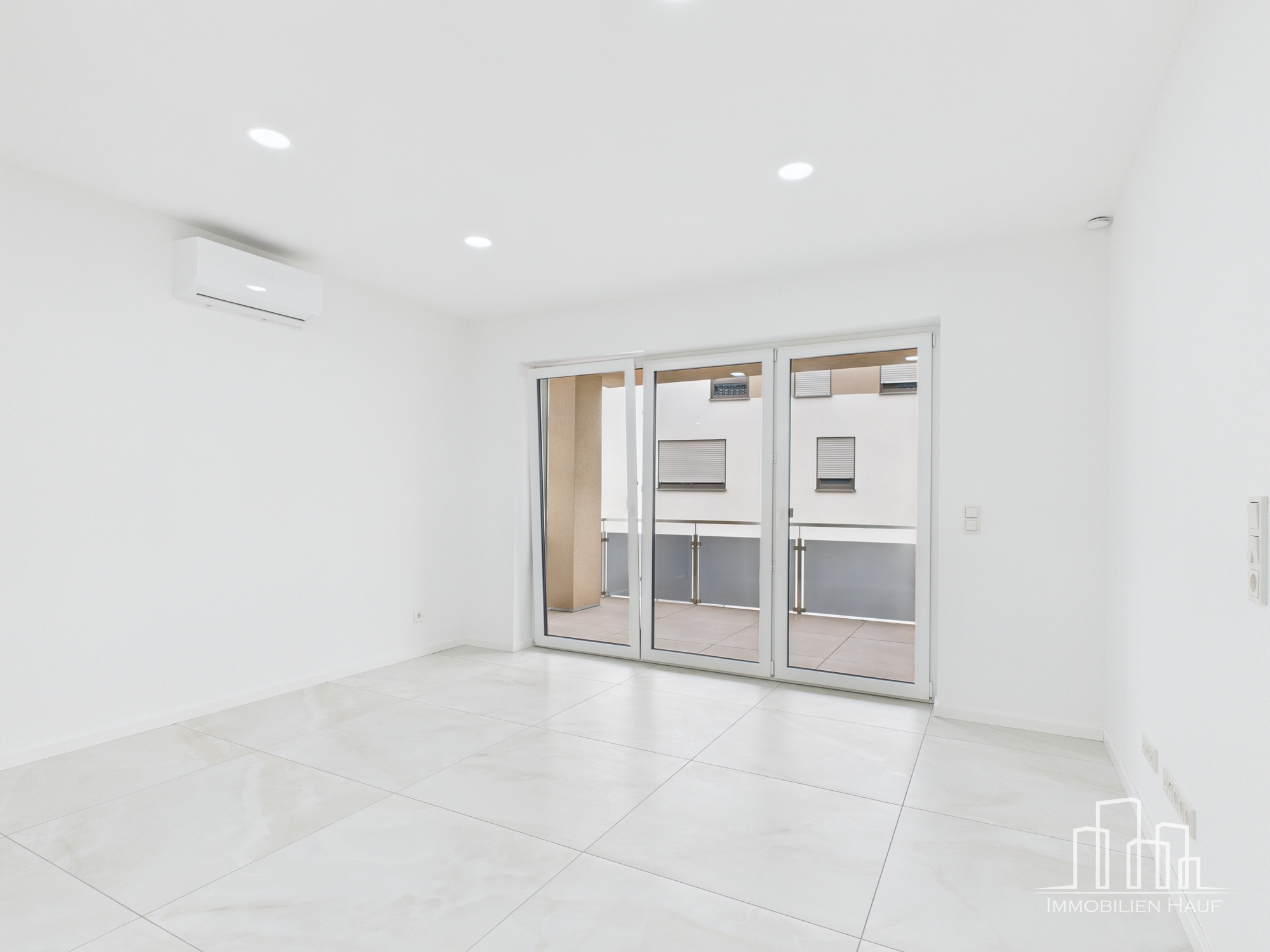 Spacious 3-Bedroom Apartment with A/C & Garage in Ramstein – 5/17