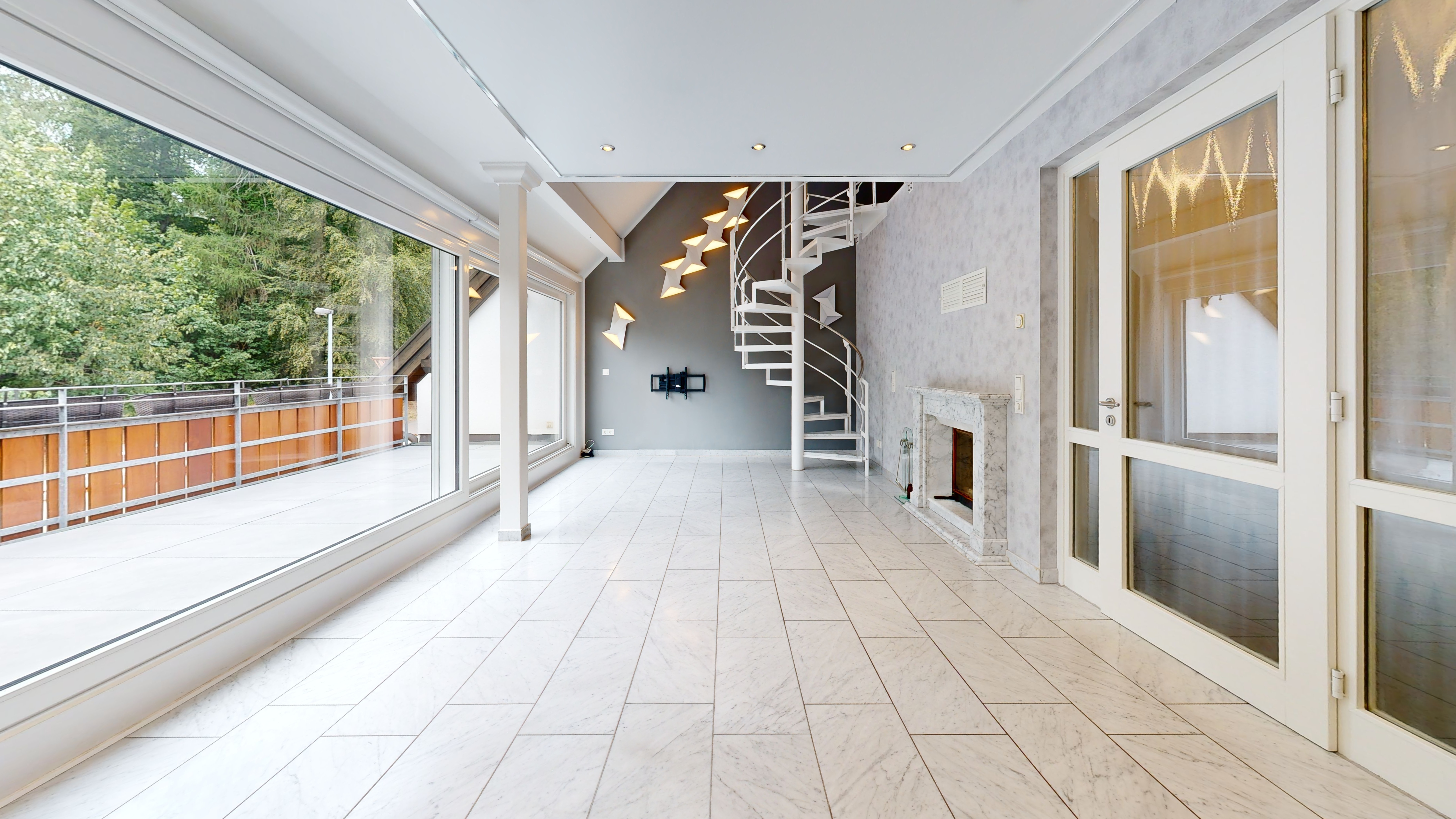 Luxuriöse Maisonette-Wohnung in St. Ingbert – Marmor Kamin & Waldrandlage - Image 4