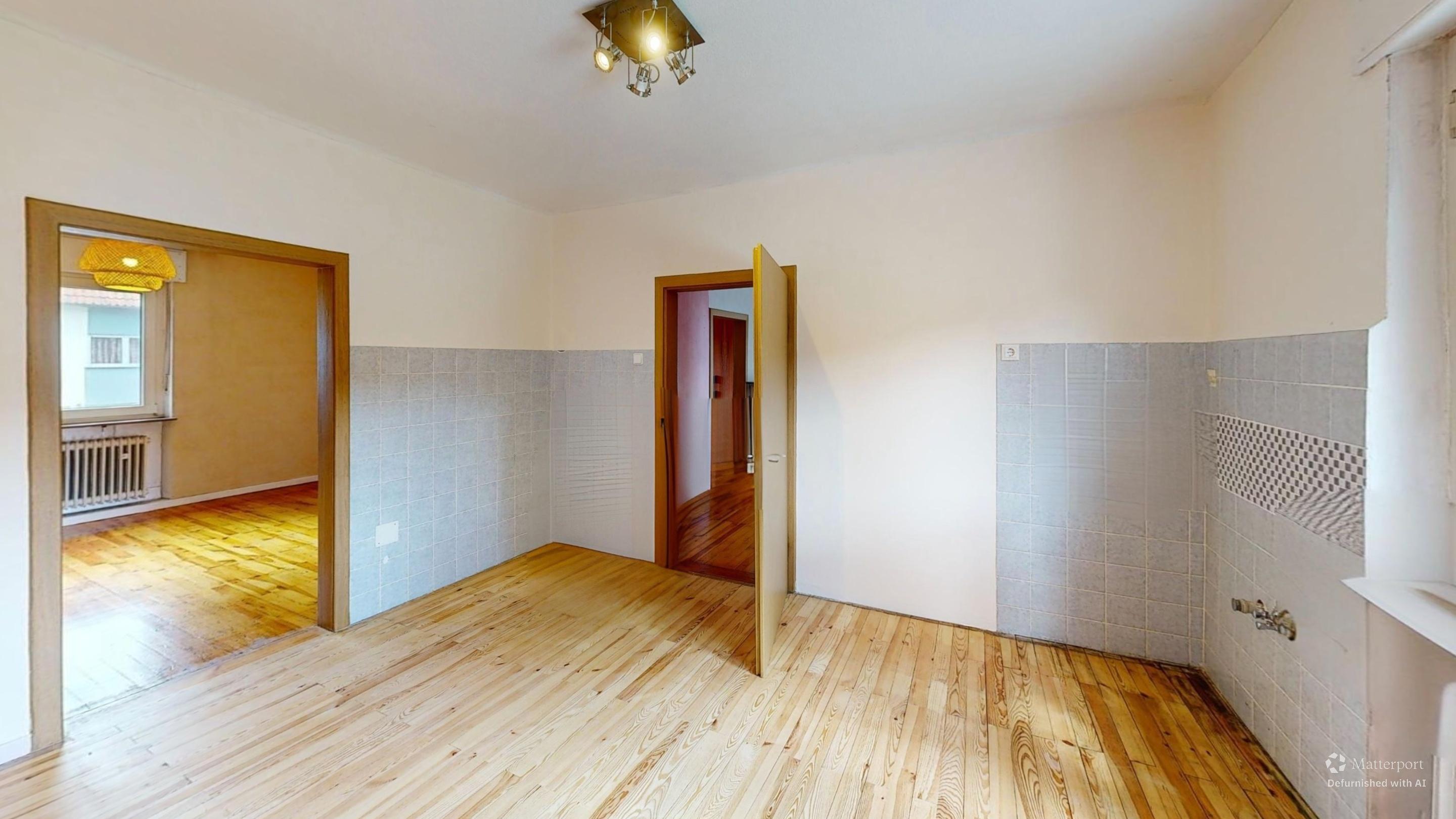 Großzügiges Zweifamilienhaus mit Echtholzboden und Photovoltaikanlage in Hauptstuhl – 23/36