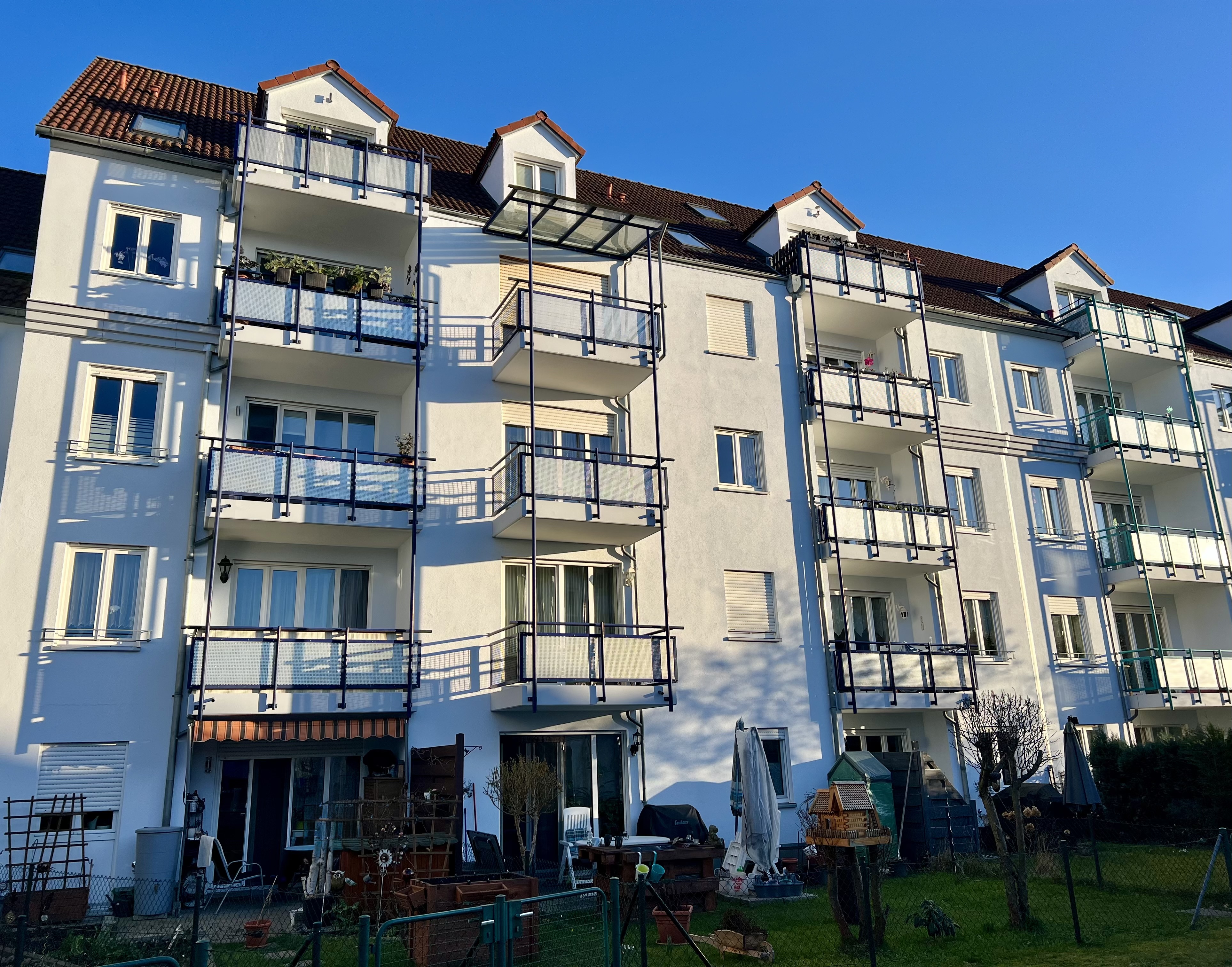 Komfortable 3-Zimmer-Wohnung mit Balkon, Aufzug  und Tiefgaragenstellplatz