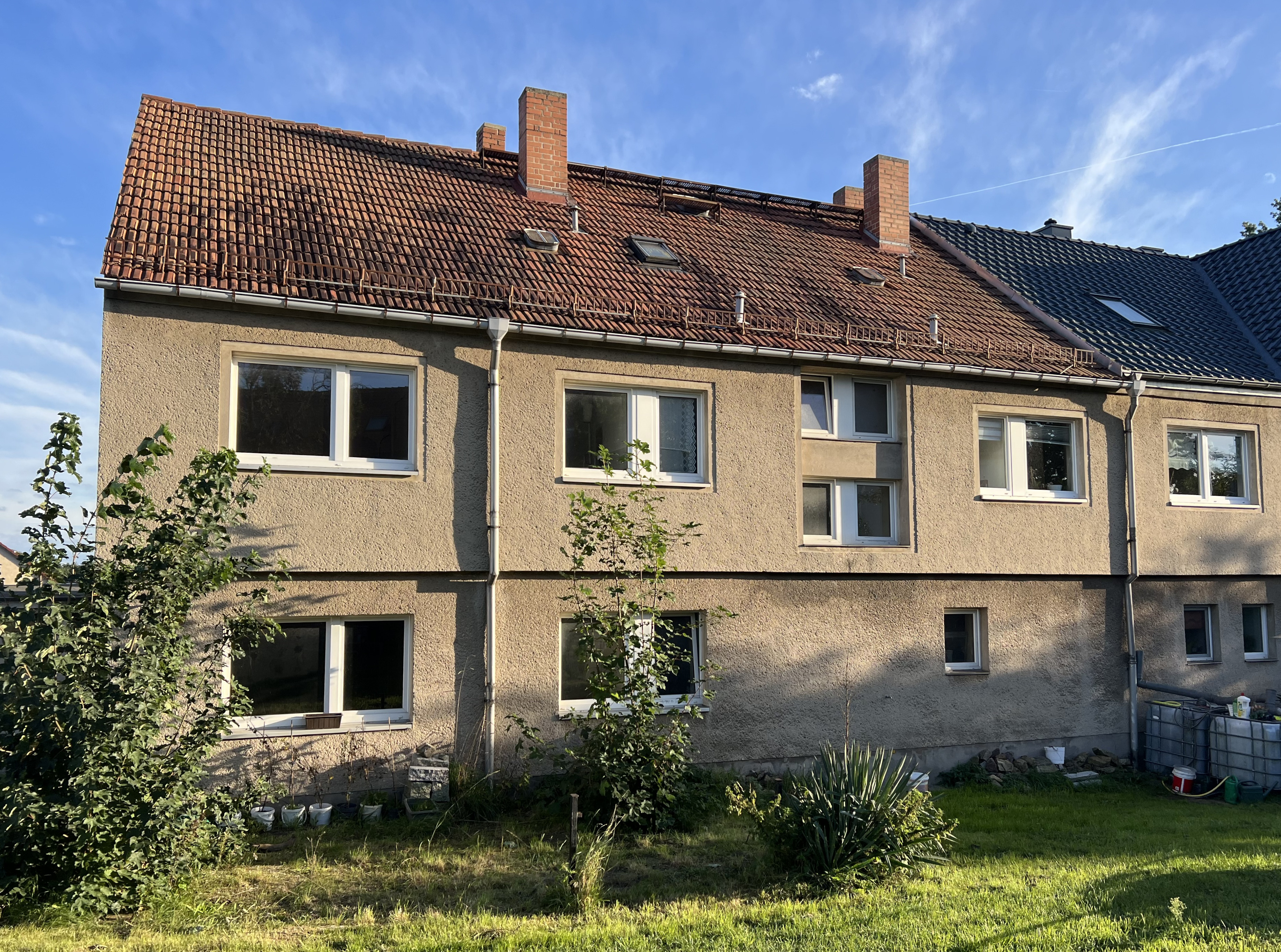 Mehrfamilienhaus mit vier Wohneinheiten – eine  Gelegenheit für Investoren und Visionäre