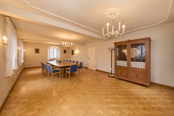 Veldenz: Altes Rathaus  – ein Unikat mit Geschichte und Charme