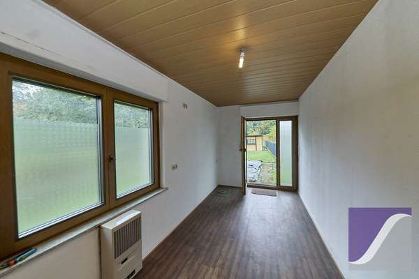 Mülheim: Zwei Häuser mit Garten und Parkplätzen zu einem Kaufpreis