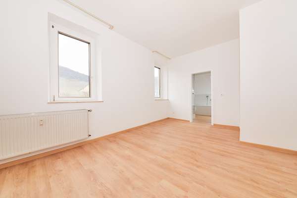 Bernkastel-Kues: 4-Zi.-Wohnung mit Burgblick