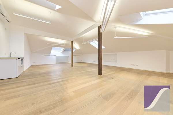 Bernkastel-Kues: „Villa Veltin“ - Imposantes Wohn- und Geschäftshaus an der Mosel