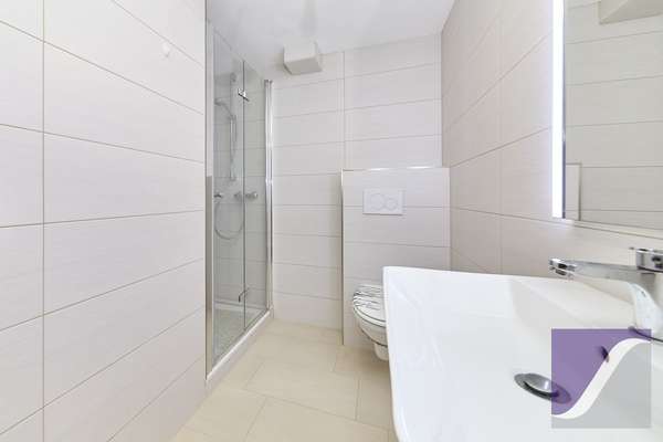 Zeltingen-Rachtig: 3-Zi-Wohnung mit Garage und Moselblick