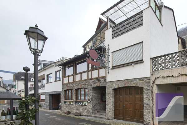 Ürzig: Ehemaliges Winzerhaus mit Moselblick